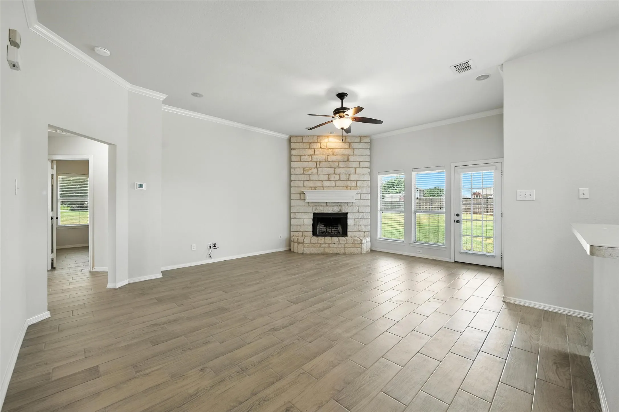 Single Family Residence For Rent in Parker County , 113 Shumard Drive, Aledo, Texas 76008, 3 Bedroom, 2 Bathroom, 2 Garage spaces, 1,681 Sqft, built in 2006, mls#21375381, Real Estate Agent in Aledo, Homes For Rent in Parker county, Homes For Rent in Aledo, Realtor in Aledo Texas, Real Estate Brokerage Independent Realty Texas, Luminita Cordes Realtor