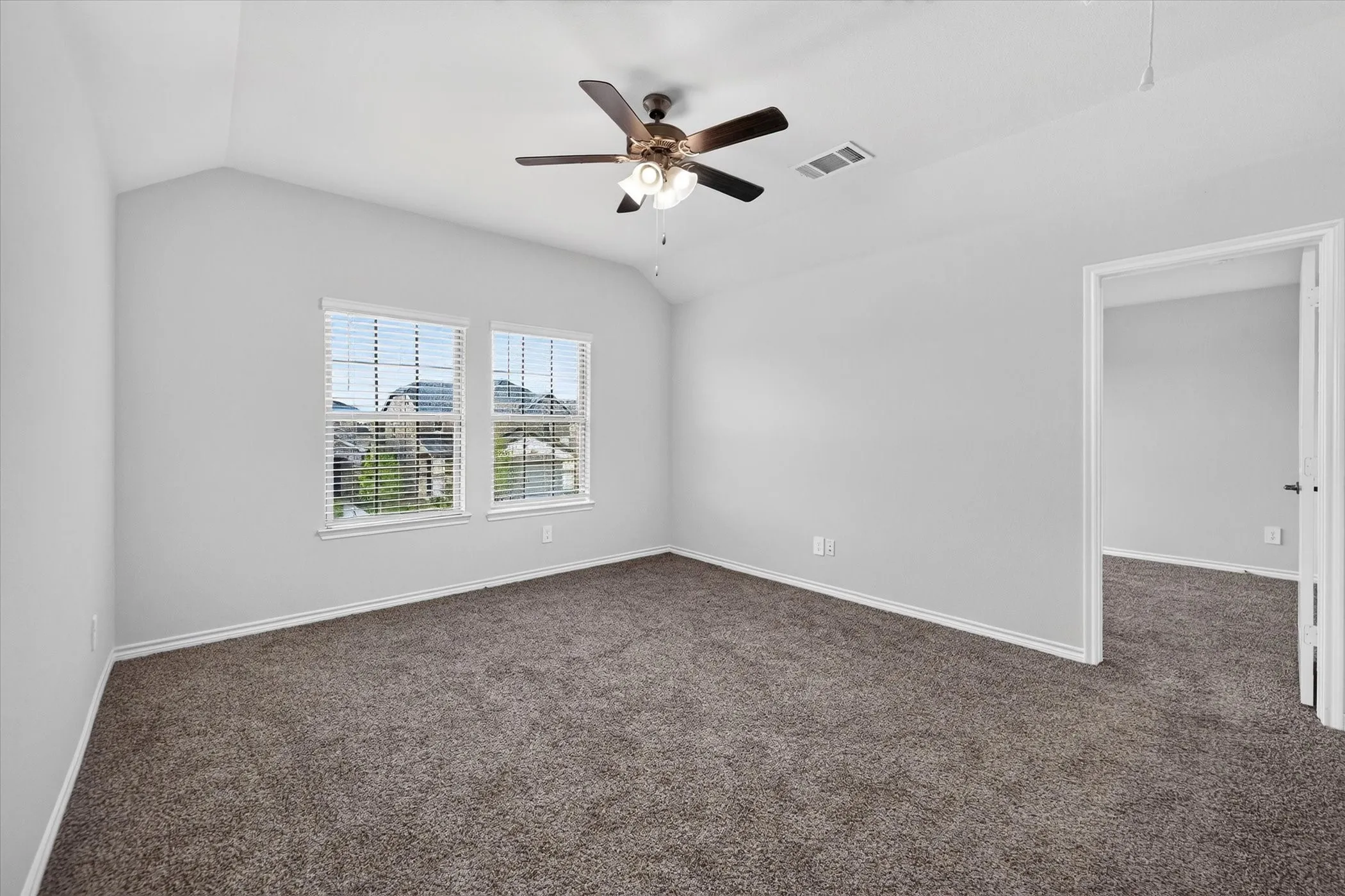 Single Family Residence For Rent in Denton County , 340 Willowmore Drive, Little Elm, Texas 75068, 3 Bedroom, 3 Bathroom, 2 Garage spaces, 1,928 Sqft, built in 2023, mls#21379685, Real Estate Agent in Little Elm, Homes For Rent in Denton county, Homes For Rent in Little Elm, Realtor in Little Elm Texas, Real Estate Brokerage Independent Realty Texas, Luminita Cordes Realtor