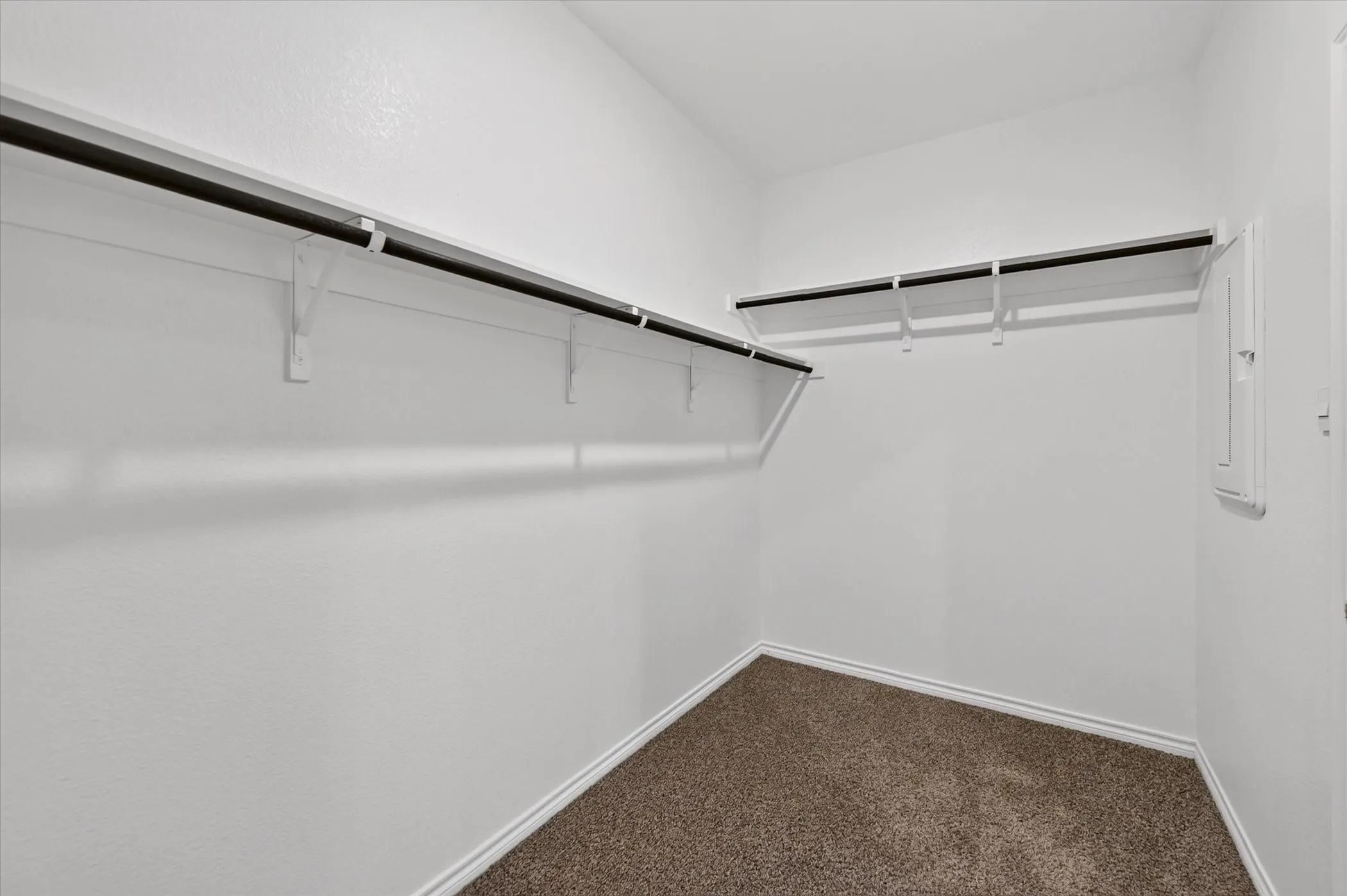 Single Family Residence For Rent in Denton County , 340 Willowmore Drive, Little Elm, Texas 75068, 3 Bedroom, 3 Bathroom, 2 Garage spaces, 1,928 Sqft, built in 2023, mls#21379685, Real Estate Agent in Little Elm, Homes For Rent in Denton county, Homes For Rent in Little Elm, Realtor in Little Elm Texas, Real Estate Brokerage Independent Realty Texas, Luminita Cordes Realtor