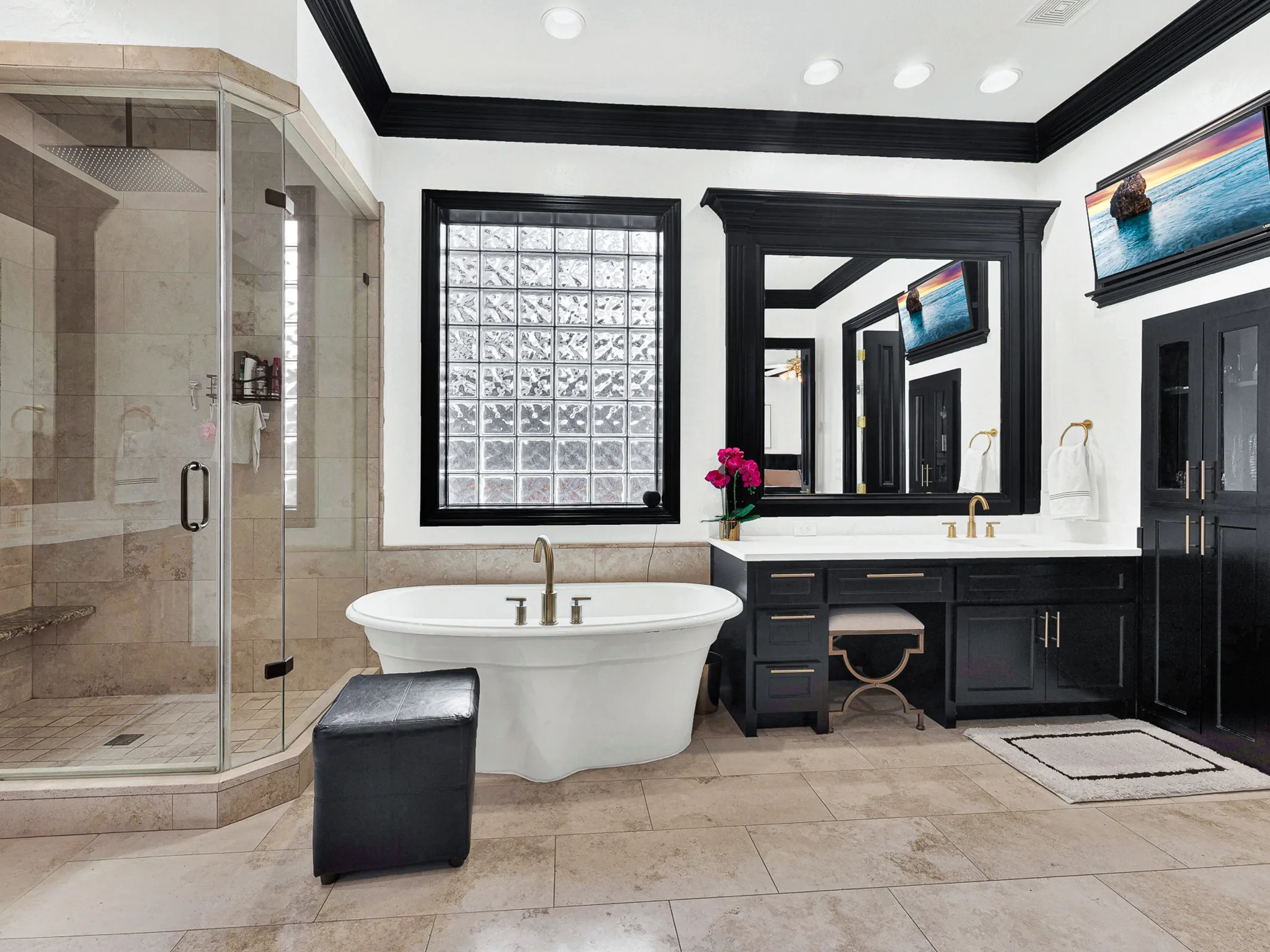 Single Family Residence For Sale in Collin County , 3404 Lantz Circle, Plano, Texas 75025, 5 Bedroom, 5 Bathroom, 3 Garage spaces, 4,337 Sqft, built in 1995, mls#21373947, Real Estate Agent in Plano, Homes For Sale in Collin county, Homes For Sale in Plano, Realtor in Plano Texas, Real Estate Brokerage Independent Realty Texas, Luminita Cordes Realtor