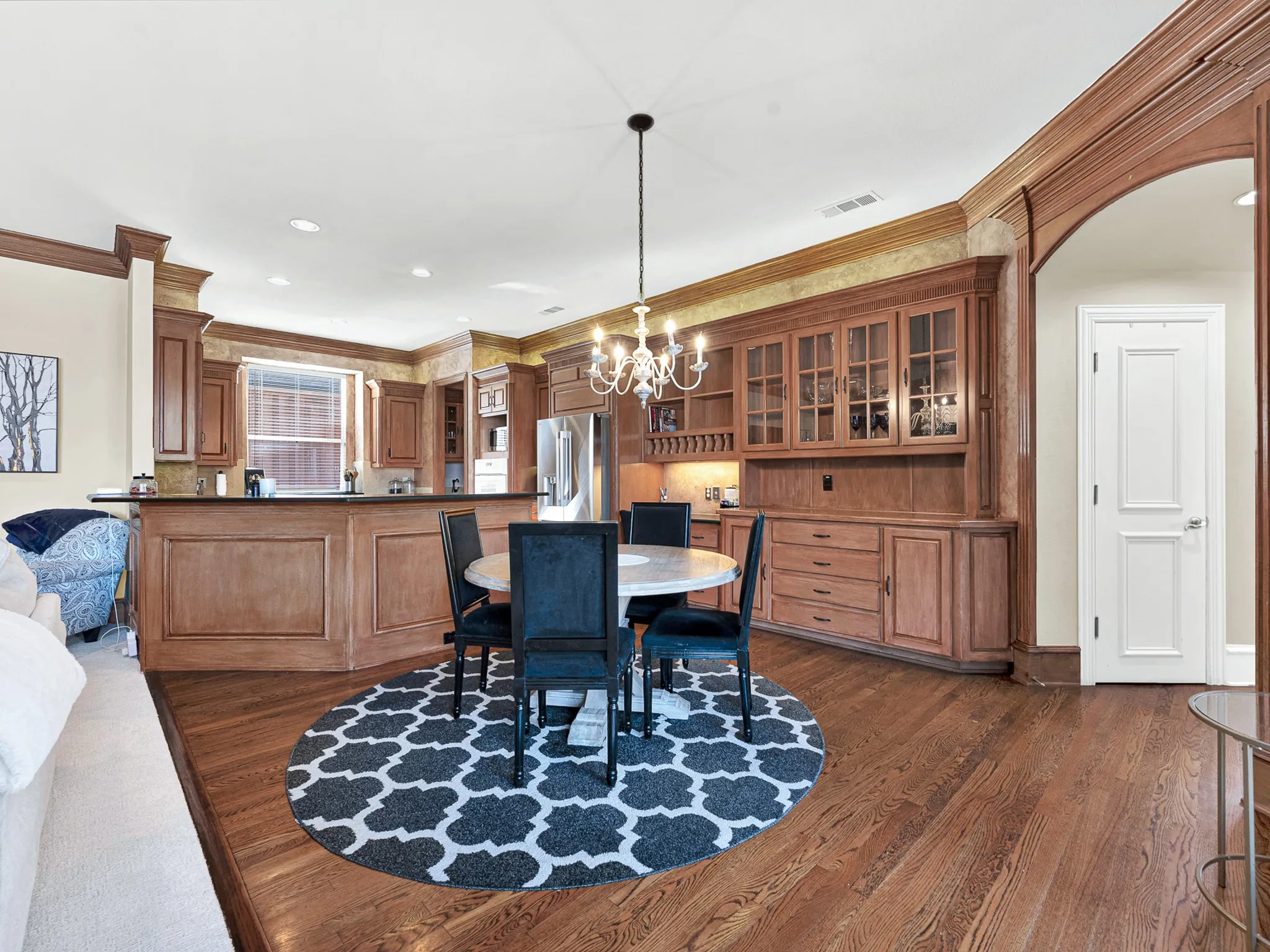 Single Family Residence For Sale in Collin County , 3404 Lantz Circle, Plano, Texas 75025, 5 Bedroom, 5 Bathroom, 3 Garage spaces, 4,337 Sqft, built in 1995, mls#21373947, Real Estate Agent in Plano, Homes For Sale in Collin county, Homes For Sale in Plano, Realtor in Plano Texas, Real Estate Brokerage Independent Realty Texas, Luminita Cordes Realtor