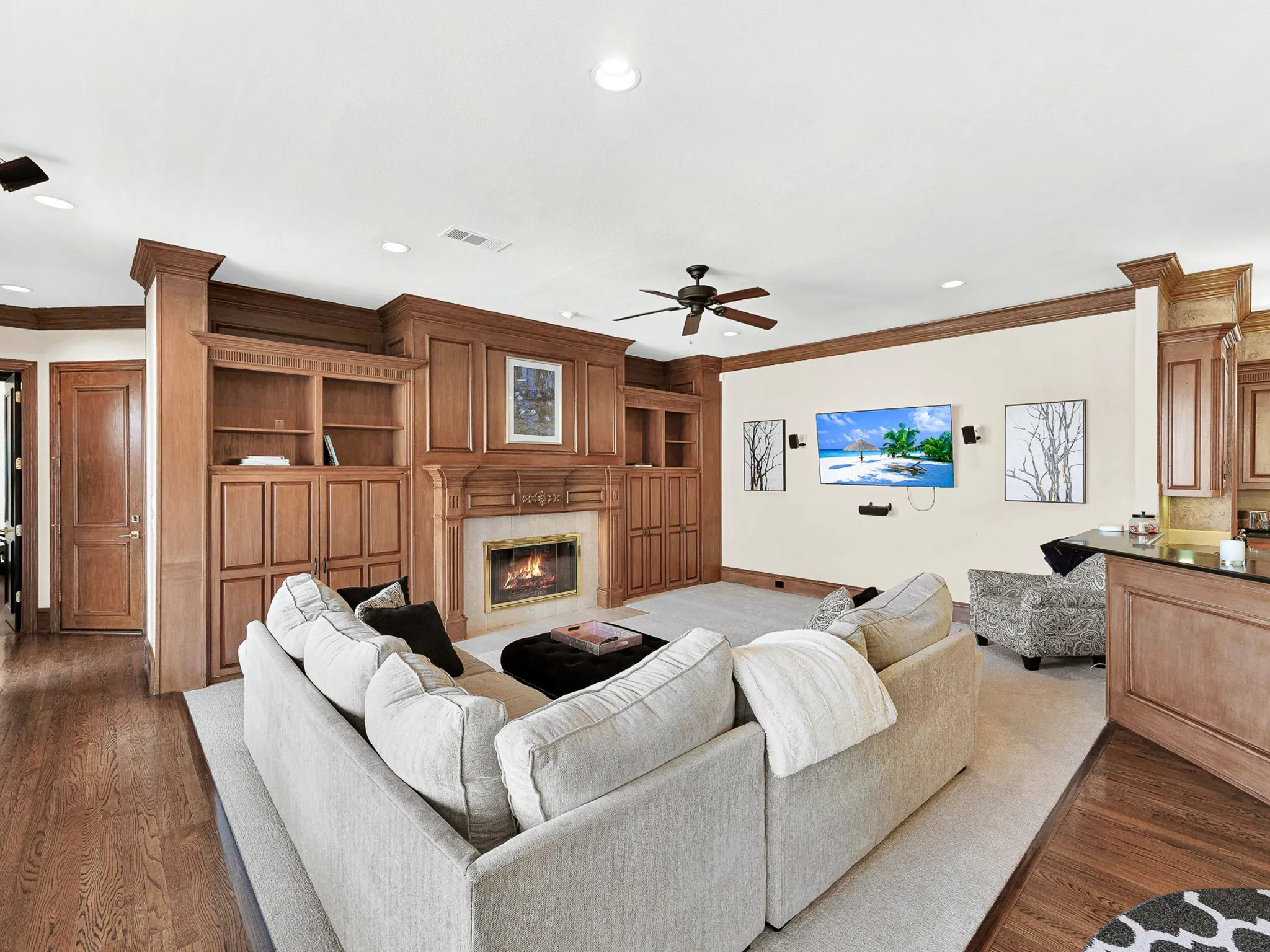 Single Family Residence For Sale in Collin County , 3404 Lantz Circle, Plano, Texas 75025, 5 Bedroom, 5 Bathroom, 3 Garage spaces, 4,337 Sqft, built in 1995, mls#21373947, Real Estate Agent in Plano, Homes For Sale in Collin county, Homes For Sale in Plano, Realtor in Plano Texas, Real Estate Brokerage Independent Realty Texas, Luminita Cordes Realtor