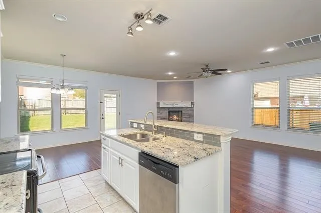 Single Family Residence For Rent in Collin County , 313 Austin Avenue, Wylie, Texas 75098, 3 Bedroom, 3 Bathroom, 2 Garage spaces, 1,641 Sqft, built in 2015, mls#21379751, Real Estate Agent in Wylie, Homes For Rent in Collin county, Homes For Rent in Wylie, Realtor in Wylie Texas, Real Estate Brokerage Independent Realty Texas, Luminita Cordes Realtor