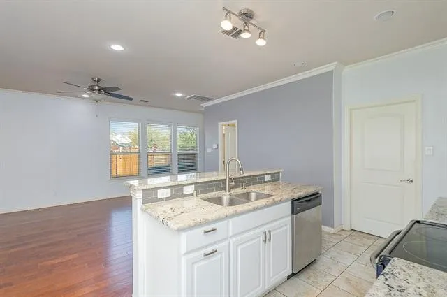 Single Family Residence For Rent in Collin County , 313 Austin Avenue, Wylie, Texas 75098, 3 Bedroom, 3 Bathroom, 2 Garage spaces, 1,641 Sqft, built in 2015, mls#21379751, Real Estate Agent in Wylie, Homes For Rent in Collin county, Homes For Rent in Wylie, Realtor in Wylie Texas, Real Estate Brokerage Independent Realty Texas, Luminita Cordes Realtor