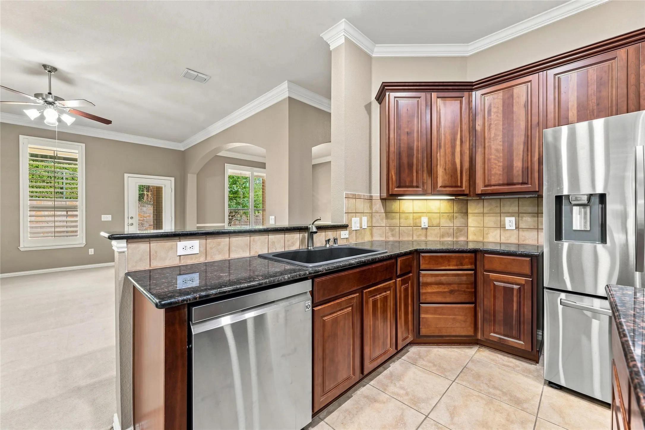 Single Family Residence For Sale in Collin County , 452 Long Cove Drive, Fairview, Texas 75069, 3 Bedroom, 3 Bathroom, 2 Garage spaces, 2,631 Sqft, built in 2005, mls#21379620, Real Estate Agent in Fairview, Homes For Sale in Collin county, Homes For Sale in Fairview, Realtor in Fairview Texas, Real Estate Brokerage Independent Realty Texas, Luminita Cordes Realtor