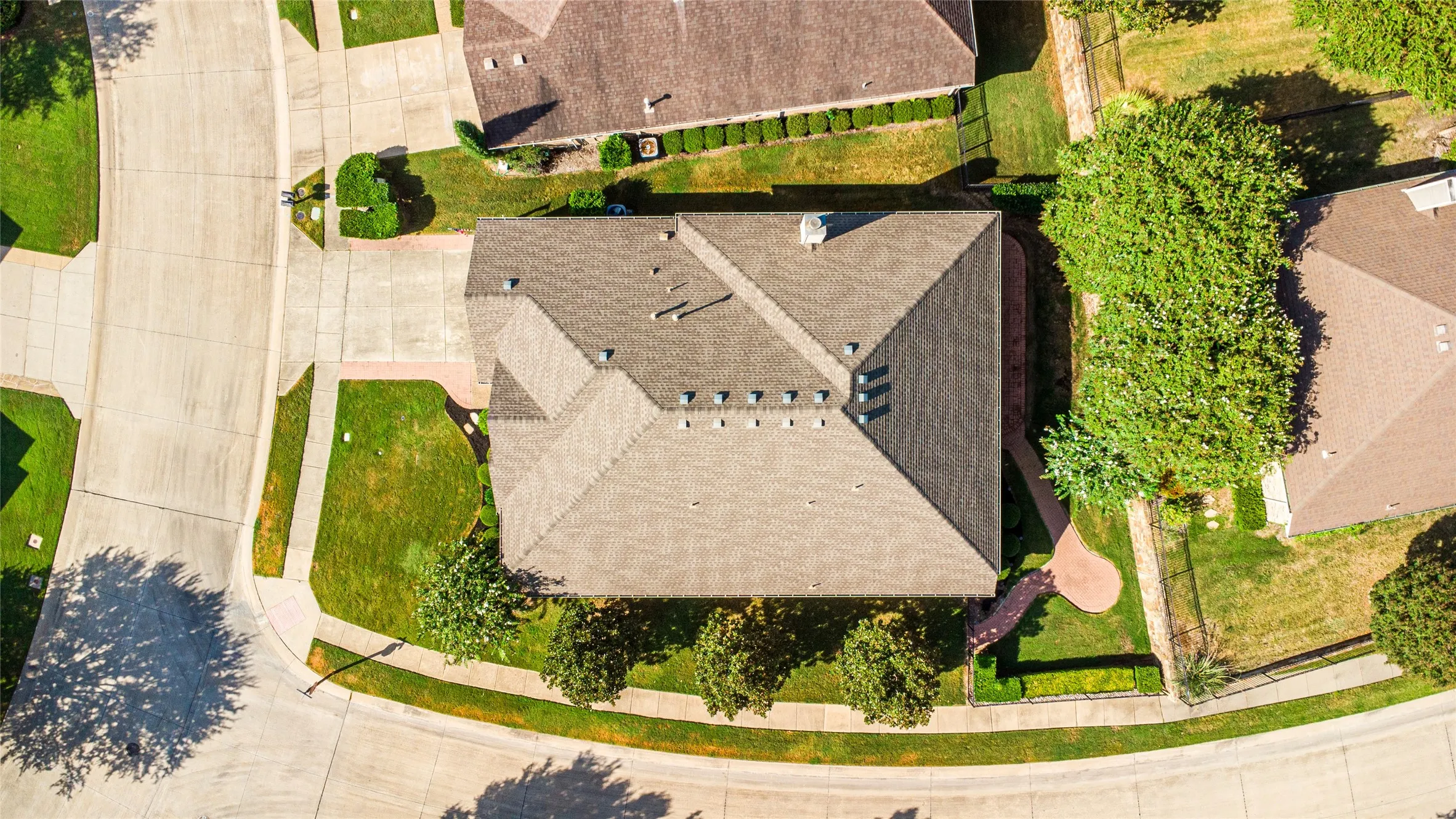 Single Family Residence For Sale in Collin County , 452 Long Cove Drive, Fairview, Texas 75069, 3 Bedroom, 3 Bathroom, 2 Garage spaces, 2,631 Sqft, built in 2005, mls#21379620, Real Estate Agent in Fairview, Homes For Sale in Collin county, Homes For Sale in Fairview, Realtor in Fairview Texas, Real Estate Brokerage Independent Realty Texas, Luminita Cordes Realtor