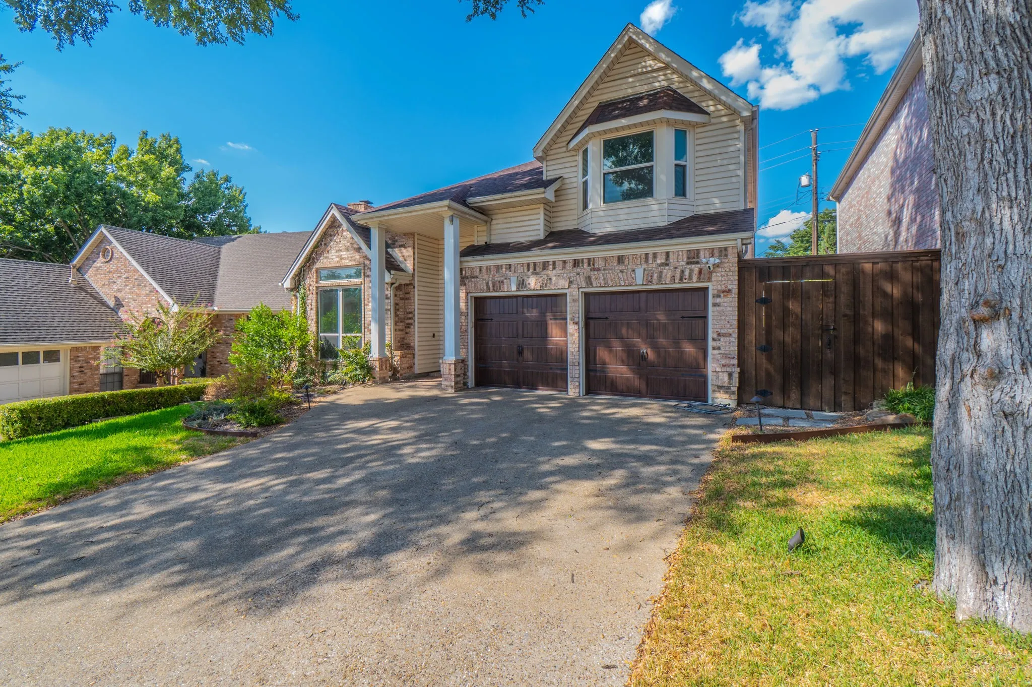 Single Family Residence For Rent in Dallas County , 802 Crest Ridge Court, Irving, Texas 75061, 4 Bedroom, 3 Bathroom, 2 Garage spaces, 2,862 Sqft, built in 1991, mls#21379837, Real Estate Agent in Irving, Homes For Rent in Dallas county, Homes For Rent in Irving, Realtor in Irving Texas, Real Estate Brokerage Independent Realty Texas, Luminita Cordes Realtor