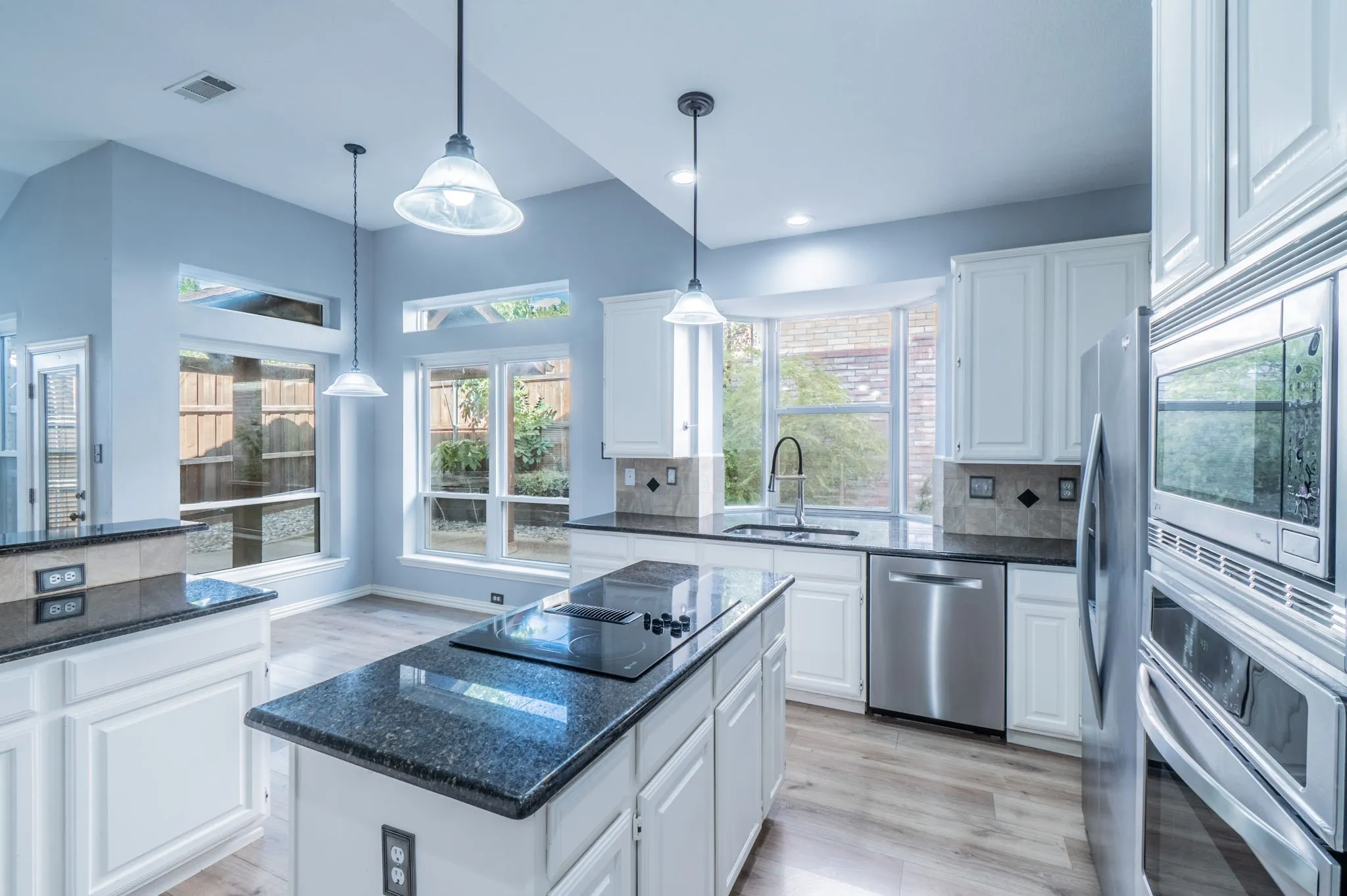 Single Family Residence For Rent in Dallas County , 802 Crest Ridge Court, Irving, Texas 75061, 4 Bedroom, 3 Bathroom, 2 Garage spaces, 2,862 Sqft, built in 1991, mls#21379837, Real Estate Agent in Irving, Homes For Rent in Dallas county, Homes For Rent in Irving, Realtor in Irving Texas, Real Estate Brokerage Independent Realty Texas, Luminita Cordes Realtor