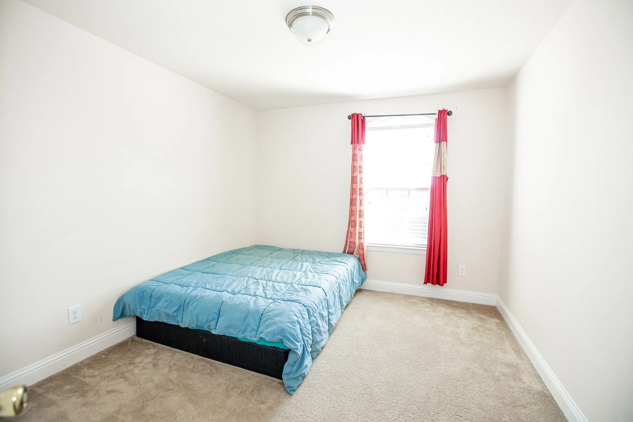 Single Family Residence For Sale in Tarrant County , 1002 Nail Lane, Euless, Texas 76040, 4 Bedroom, 3 Bathroom, 2 Garage spaces, 3,059 Sqft, built in 2015, mls#21379846, Real Estate Agent in Euless, Homes For Sale in Tarrant county, Homes For Sale in Euless, Realtor in Euless Texas, Real Estate Brokerage Independent Realty Texas, Luminita Cordes Realtor