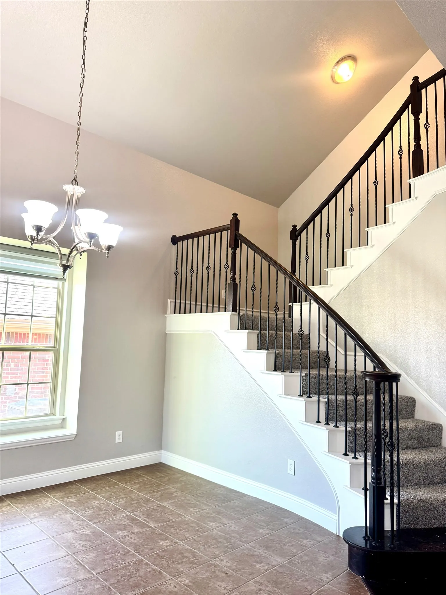 Single Family Residence For Sale in Tarrant County , 1002 Nail Lane, Euless, Texas 76040, 4 Bedroom, 3 Bathroom, 2 Garage spaces, 3,059 Sqft, built in 2015, mls#21379846, Real Estate Agent in Euless, Homes For Sale in Tarrant county, Homes For Sale in Euless, Realtor in Euless Texas, Real Estate Brokerage Independent Realty Texas, Luminita Cordes Realtor