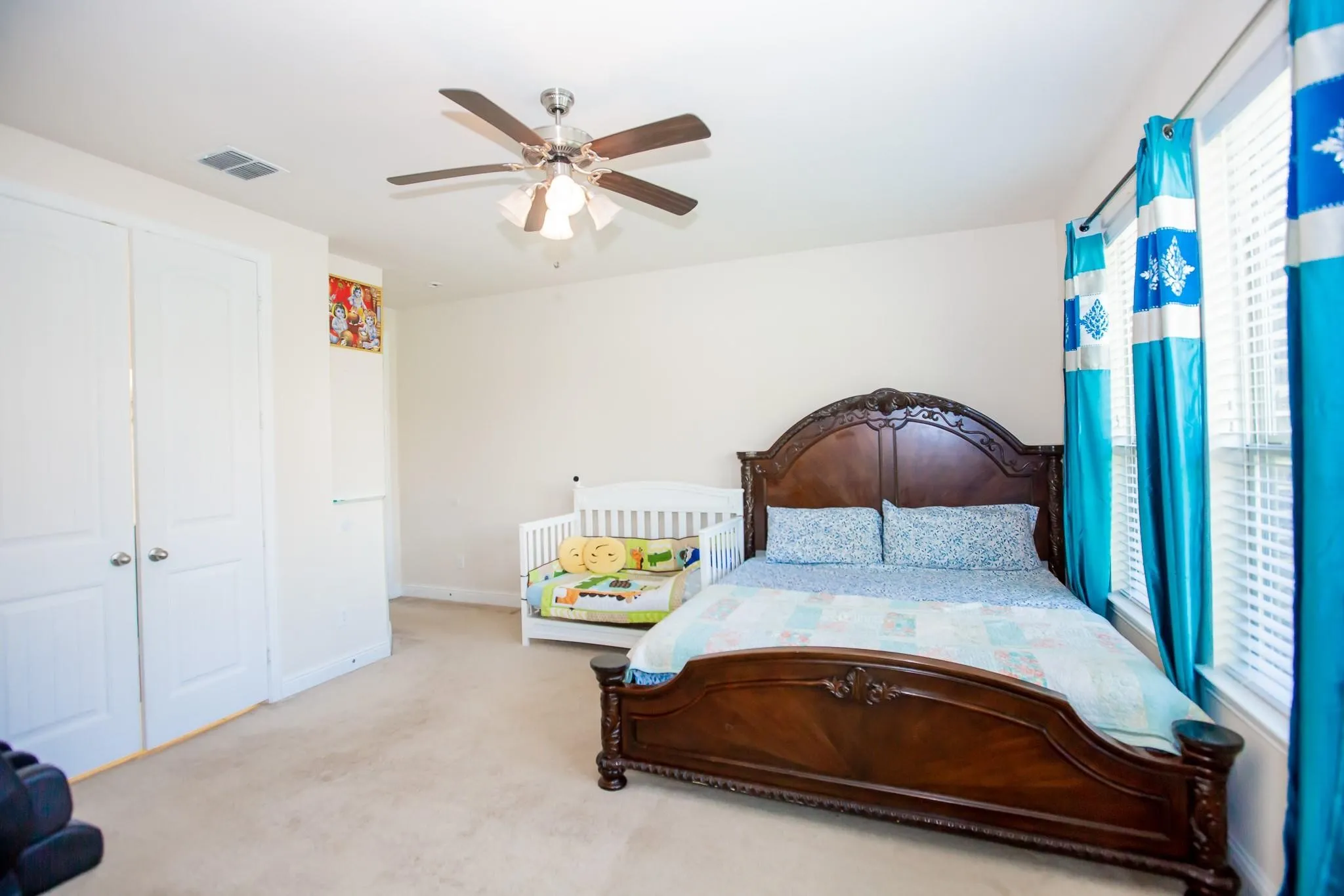 Single Family Residence For Sale in Tarrant County , 1002 Nail Lane, Euless, Texas 76040, 4 Bedroom, 3 Bathroom, 2 Garage spaces, 3,059 Sqft, built in 2015, mls#21379846, Real Estate Agent in Euless, Homes For Sale in Tarrant county, Homes For Sale in Euless, Realtor in Euless Texas, Real Estate Brokerage Independent Realty Texas, Luminita Cordes Realtor