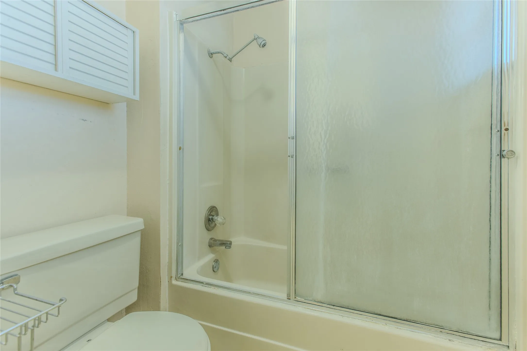 Single Family Residence For Sale in Mc Lennan County , 400 Randle Drive, Woodway, Texas 76712, 3 Bedroom, 2 Bathroom, 2 Garage spaces, 1,677 Sqft, built in 1956, mls#21379847, Real Estate Agent in Woodway, Homes For Sale in Mc Lennan county, Homes For Sale in Woodway, Realtor in Woodway Texas, Real Estate Brokerage Independent Realty Texas, Luminita Cordes Realtor