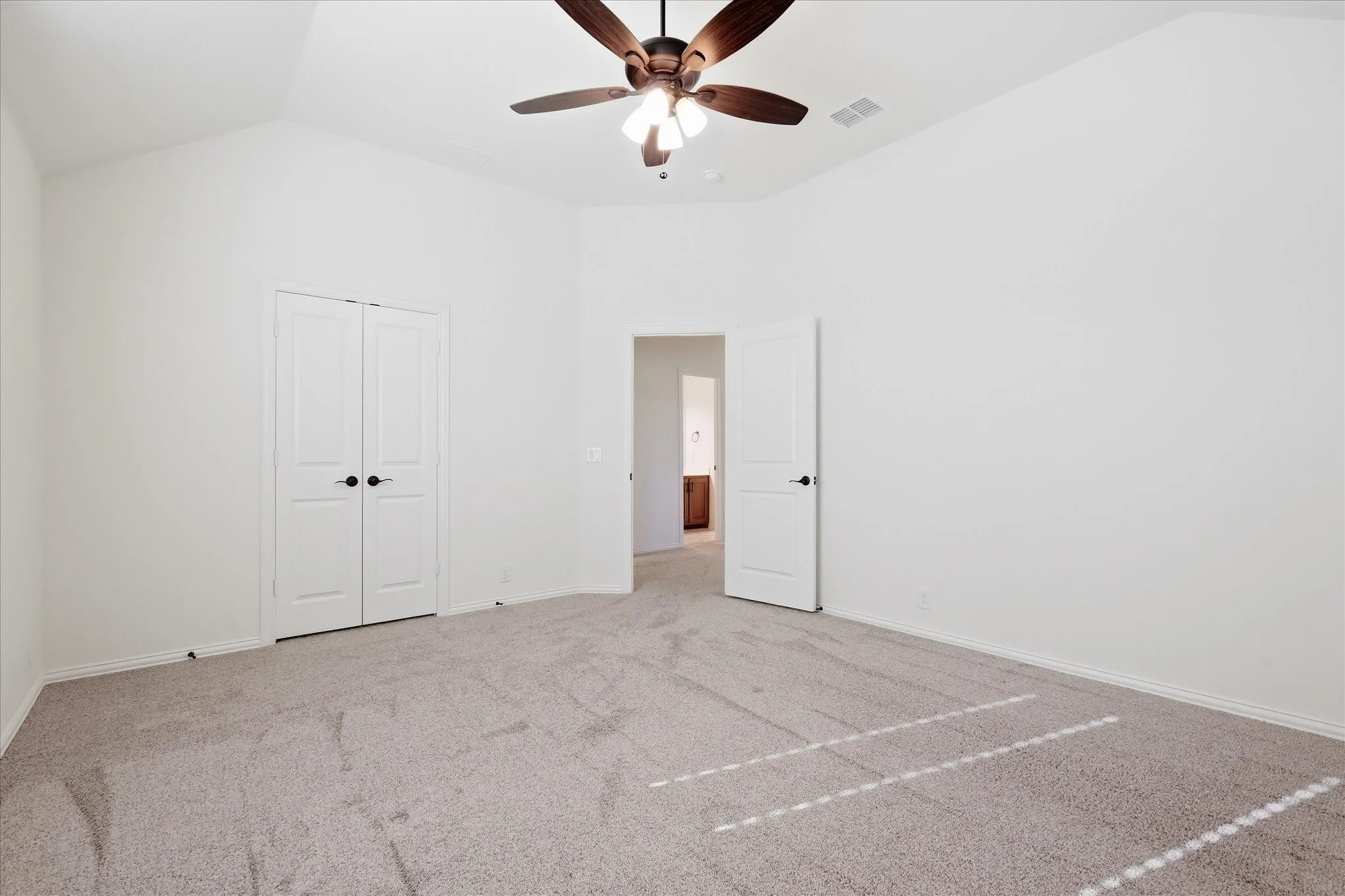 Single Family Residence For Rent in Denton County , 229 Clairmont Drive, Ponder, Texas 76259, 5 Bedroom, 4 Bathroom, 2 Garage spaces, 3,274 Sqft, built in 2023, mls#21379357, Real Estate Agent in Ponder, Homes For Rent in Denton county, Homes For Rent in Ponder, Realtor in Ponder Texas, Real Estate Brokerage Independent Realty Texas, Luminita Cordes Realtor