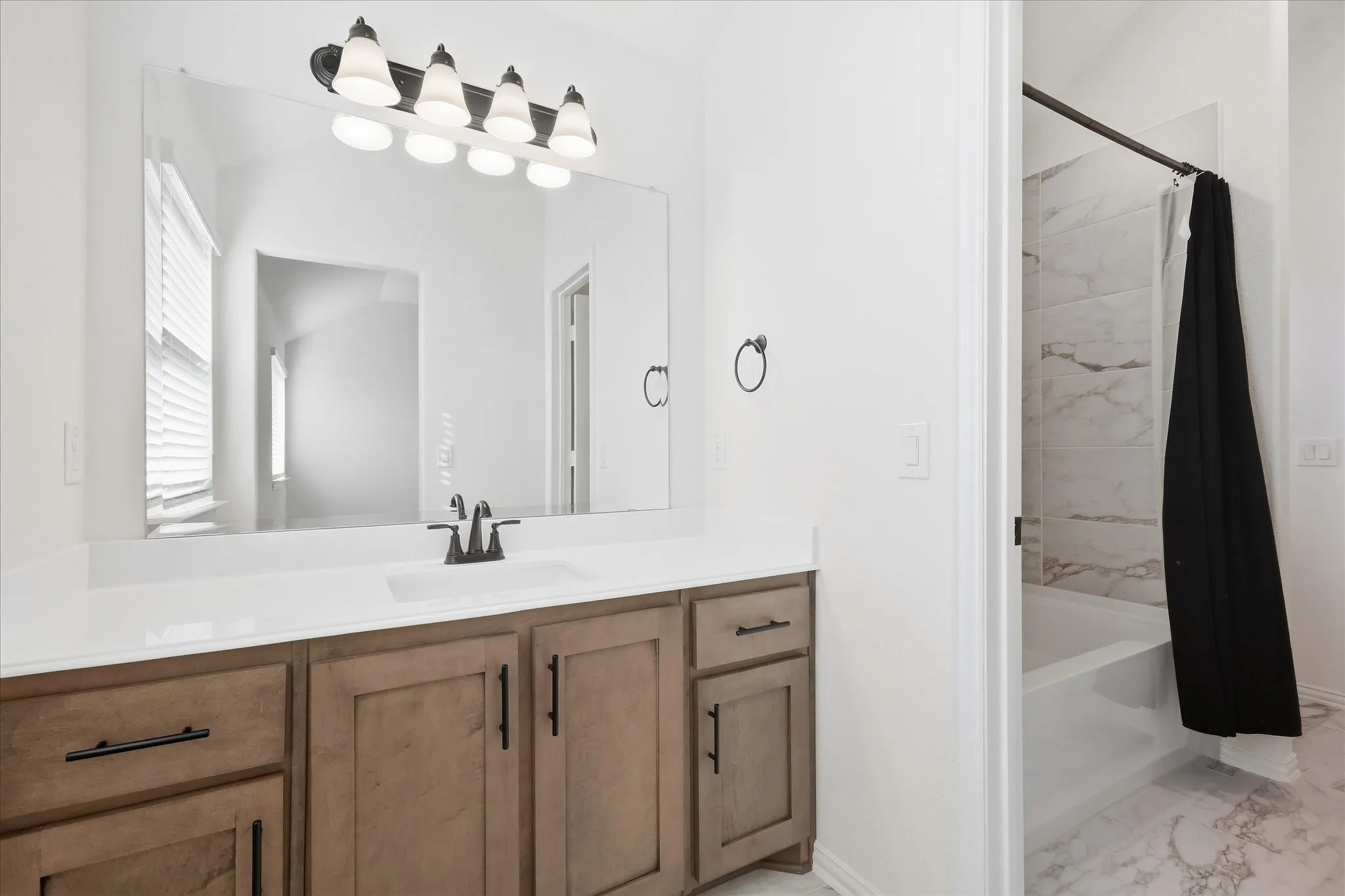 Single Family Residence For Rent in Denton County , 229 Clairmont Drive, Ponder, Texas 76259, 5 Bedroom, 4 Bathroom, 2 Garage spaces, 3,274 Sqft, built in 2023, mls#21379357, Real Estate Agent in Ponder, Homes For Rent in Denton county, Homes For Rent in Ponder, Realtor in Ponder Texas, Real Estate Brokerage Independent Realty Texas, Luminita Cordes Realtor