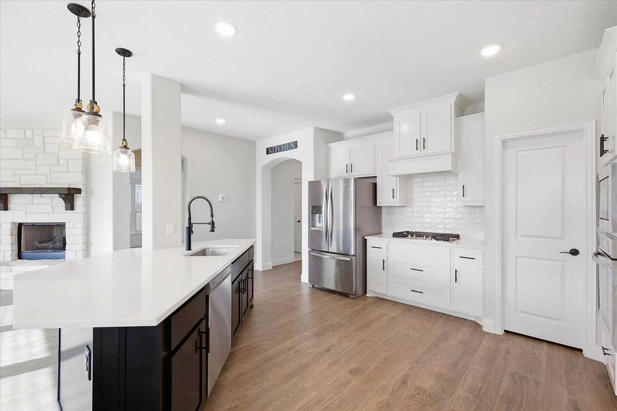 Single Family Residence For Rent in Denton County , 229 Clairmont Drive, Ponder, Texas 76259, 5 Bedroom, 4 Bathroom, 2 Garage spaces, 3,274 Sqft, built in 2023, mls#21379357, Real Estate Agent in Ponder, Homes For Rent in Denton county, Homes For Rent in Ponder, Realtor in Ponder Texas, Real Estate Brokerage Independent Realty Texas, Luminita Cordes Realtor
