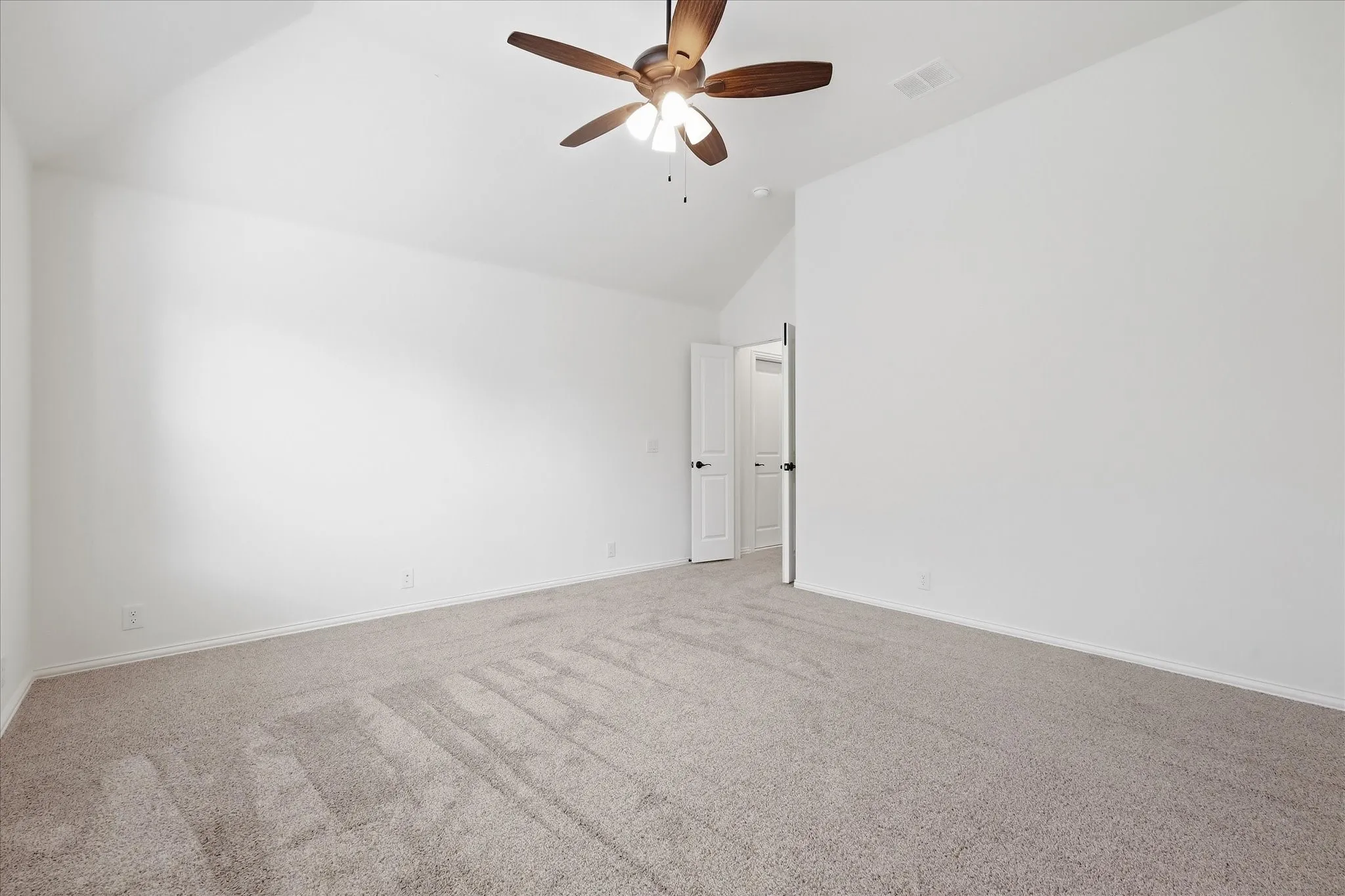 Single Family Residence For Rent in Denton County , 229 Clairmont Drive, Ponder, Texas 76259, 5 Bedroom, 4 Bathroom, 2 Garage spaces, 3,274 Sqft, built in 2023, mls#21379357, Real Estate Agent in Ponder, Homes For Rent in Denton county, Homes For Rent in Ponder, Realtor in Ponder Texas, Real Estate Brokerage Independent Realty Texas, Luminita Cordes Realtor