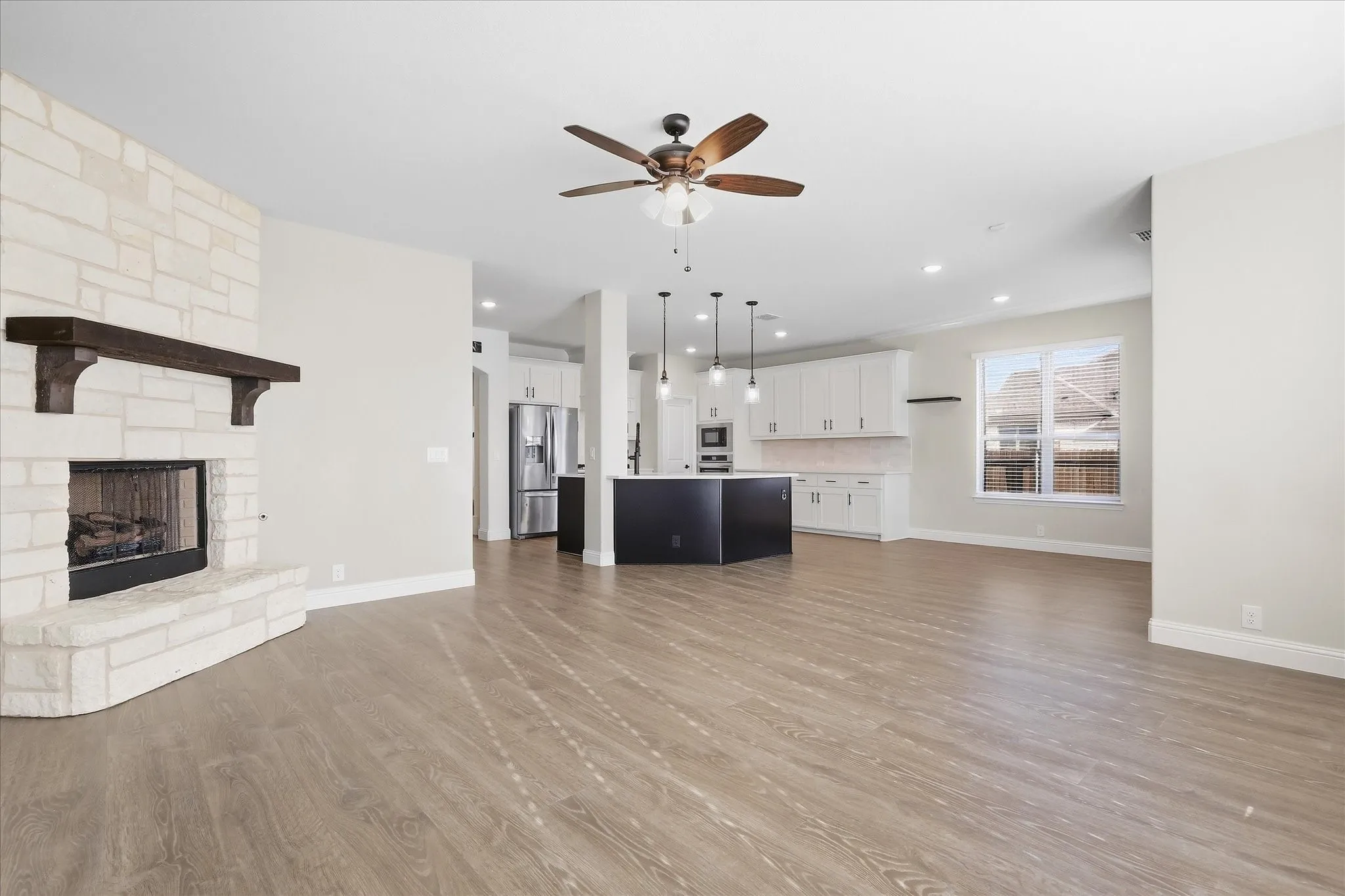 Single Family Residence For Rent in Denton County , 229 Clairmont Drive, Ponder, Texas 76259, 5 Bedroom, 4 Bathroom, 2 Garage spaces, 3,274 Sqft, built in 2023, mls#21379357, Real Estate Agent in Ponder, Homes For Rent in Denton county, Homes For Rent in Ponder, Realtor in Ponder Texas, Real Estate Brokerage Independent Realty Texas, Luminita Cordes Realtor
