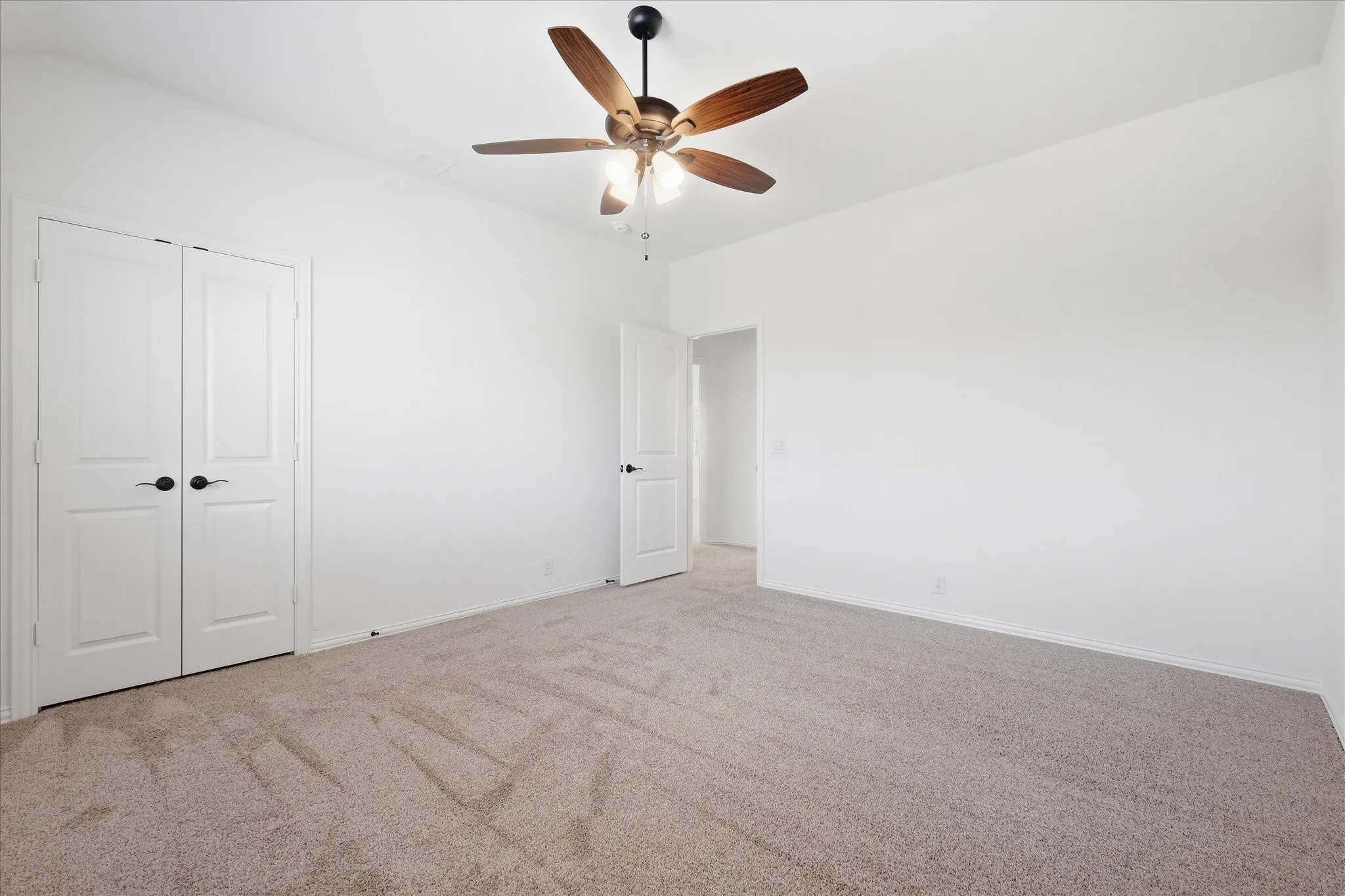 Single Family Residence For Rent in Denton County , 229 Clairmont Drive, Ponder, Texas 76259, 5 Bedroom, 4 Bathroom, 2 Garage spaces, 3,274 Sqft, built in 2023, mls#21379357, Real Estate Agent in Ponder, Homes For Rent in Denton county, Homes For Rent in Ponder, Realtor in Ponder Texas, Real Estate Brokerage Independent Realty Texas, Luminita Cordes Realtor