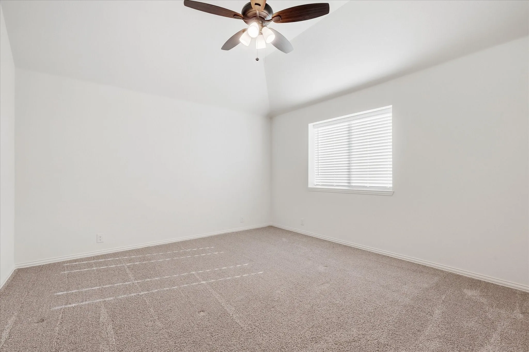 Single Family Residence For Rent in Denton County , 229 Clairmont Drive, Ponder, Texas 76259, 5 Bedroom, 4 Bathroom, 2 Garage spaces, 3,274 Sqft, built in 2023, mls#21379357, Real Estate Agent in Ponder, Homes For Rent in Denton county, Homes For Rent in Ponder, Realtor in Ponder Texas, Real Estate Brokerage Independent Realty Texas, Luminita Cordes Realtor