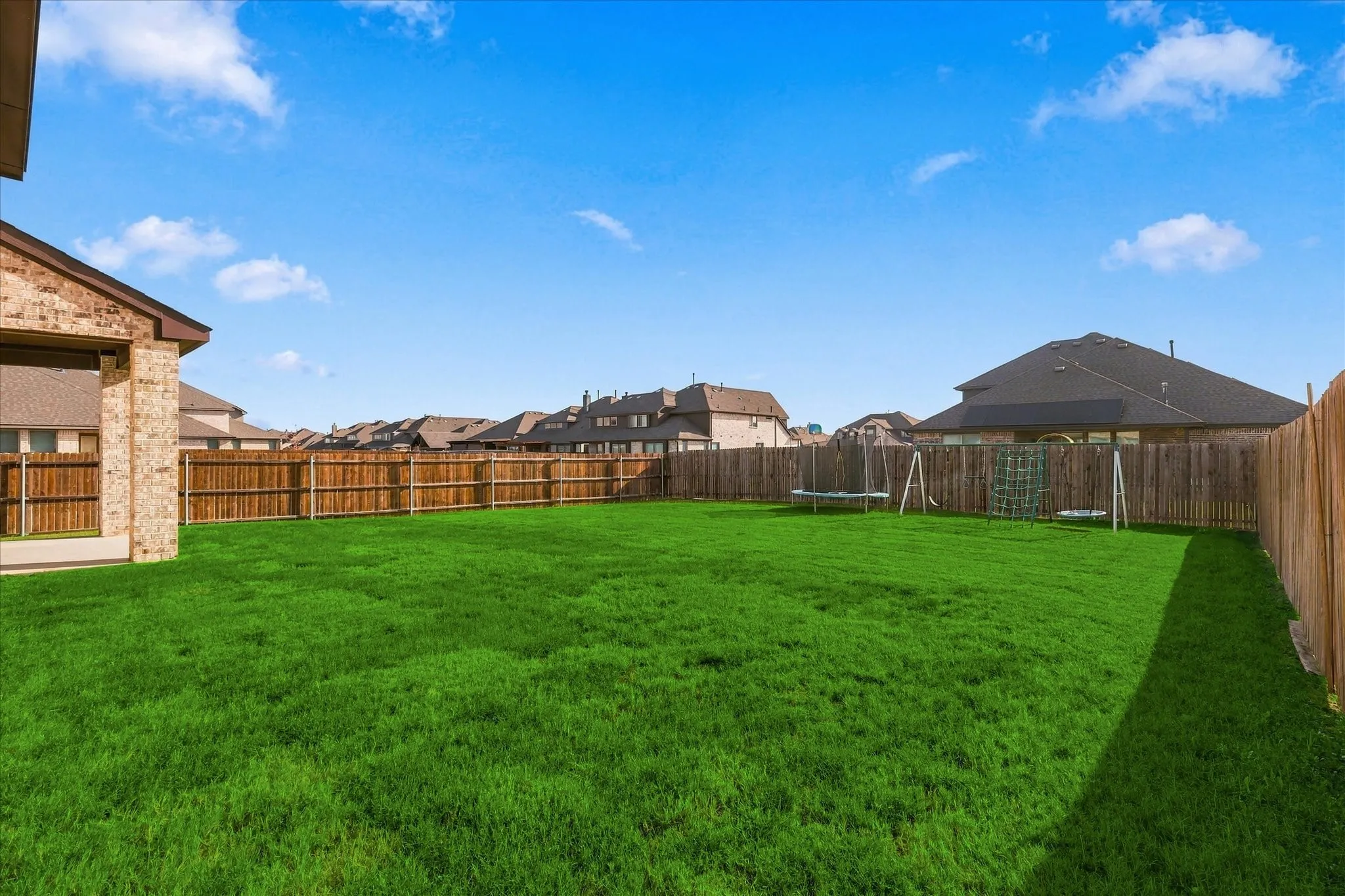 Single Family Residence For Rent in Denton County , 229 Clairmont Drive, Ponder, Texas 76259, 5 Bedroom, 4 Bathroom, 2 Garage spaces, 3,274 Sqft, built in 2023, mls#21379357, Real Estate Agent in Ponder, Homes For Rent in Denton county, Homes For Rent in Ponder, Realtor in Ponder Texas, Real Estate Brokerage Independent Realty Texas, Luminita Cordes Realtor