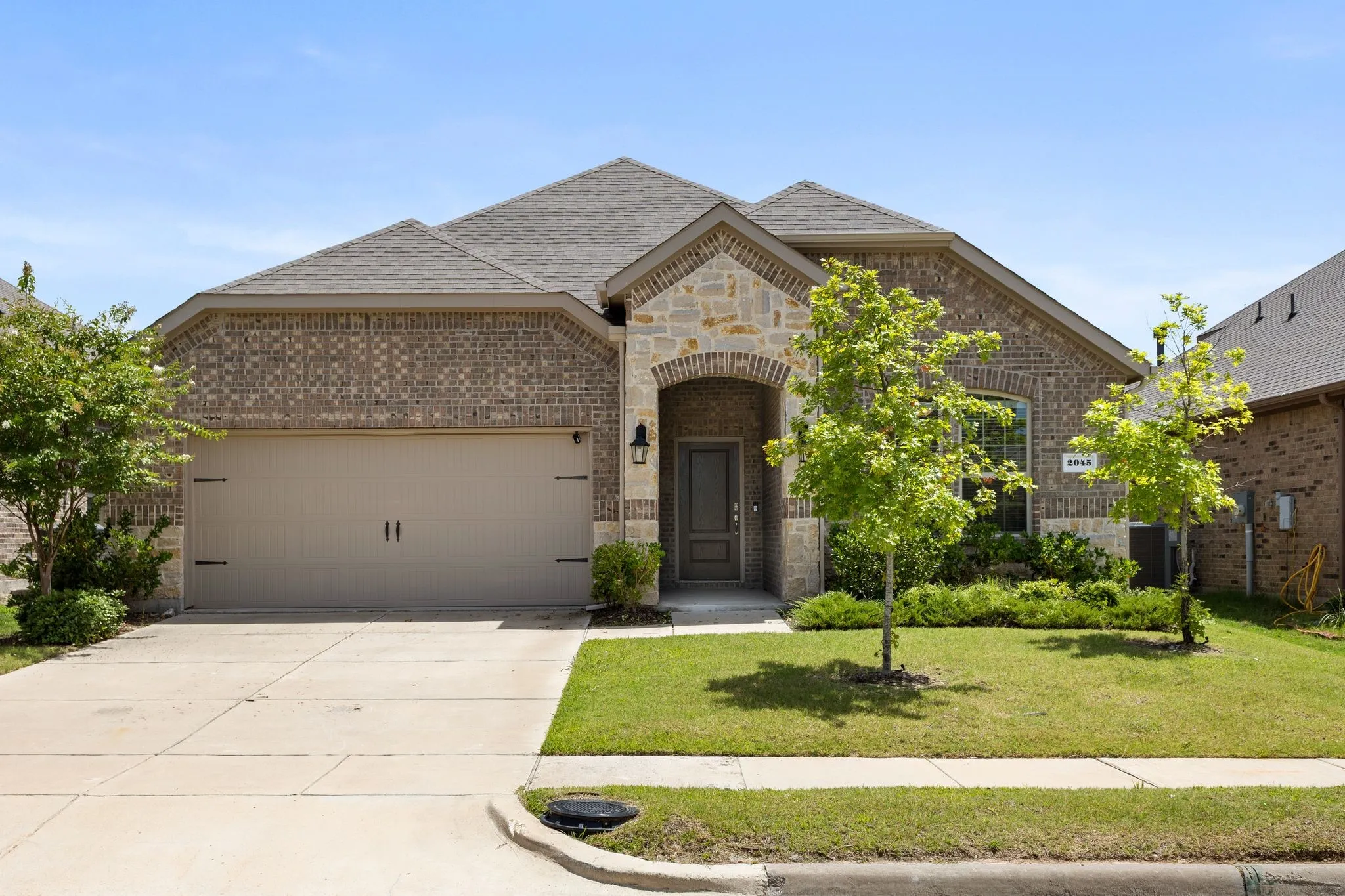 Single Family Residence For Rent in Kaufman County , 2045 Tahoka Lane, Heath, Texas 75126, 4 Bedroom, 2 Bathroom, 2 Garage spaces, 1,830 Sqft, built in 2021, mls#21379853, Real Estate Agent in Heath, Homes For Rent in Kaufman county, Homes For Rent in Heath, Realtor in Heath Texas, Real Estate Brokerage Independent Realty Texas, Luminita Cordes Realtor