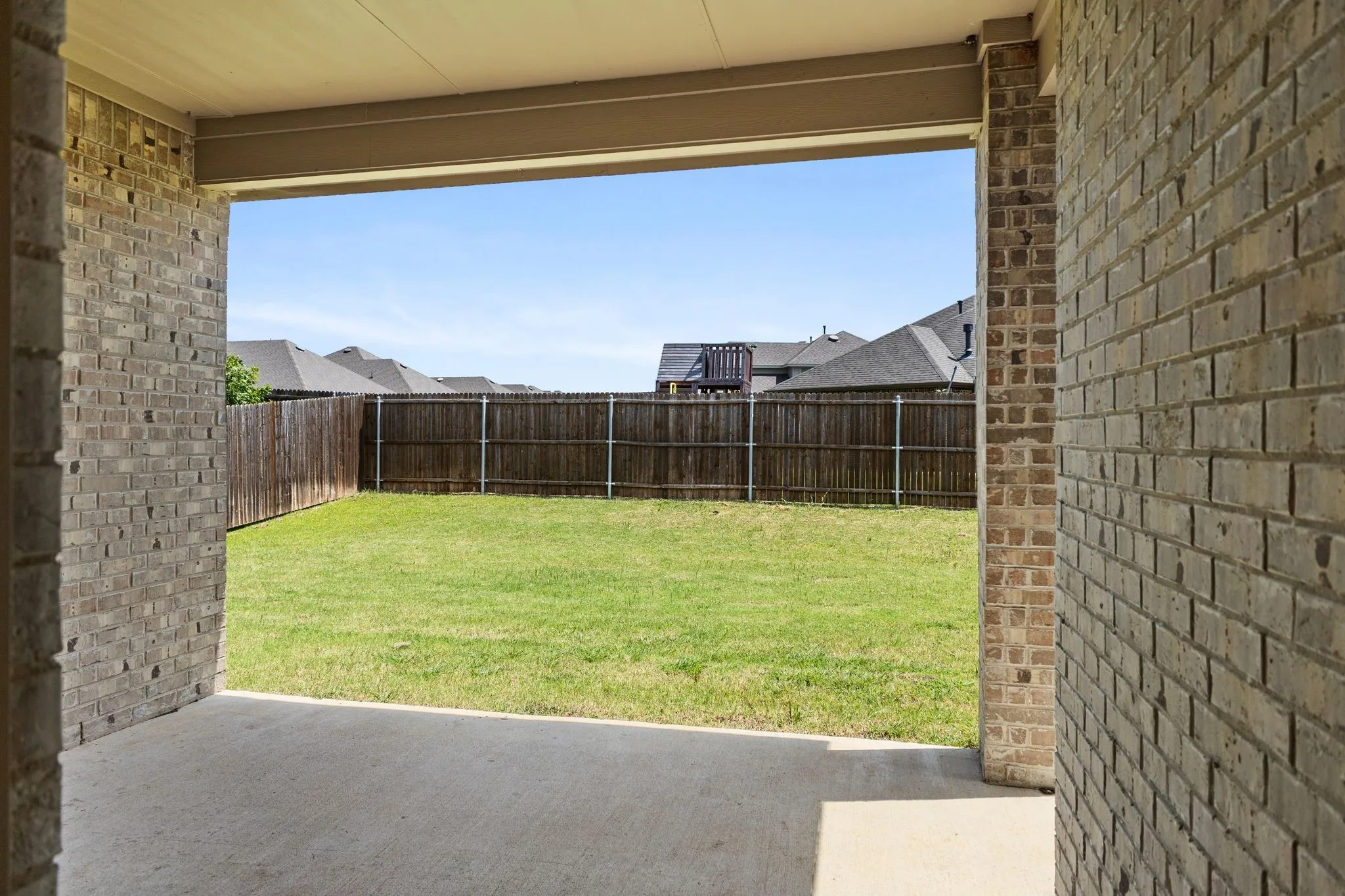 Single Family Residence For Rent in Kaufman County , 2045 Tahoka Lane, Heath, Texas 75126, 4 Bedroom, 2 Bathroom, 2 Garage spaces, 1,830 Sqft, built in 2021, mls#21379853, Real Estate Agent in Heath, Homes For Rent in Kaufman county, Homes For Rent in Heath, Realtor in Heath Texas, Real Estate Brokerage Independent Realty Texas, Luminita Cordes Realtor