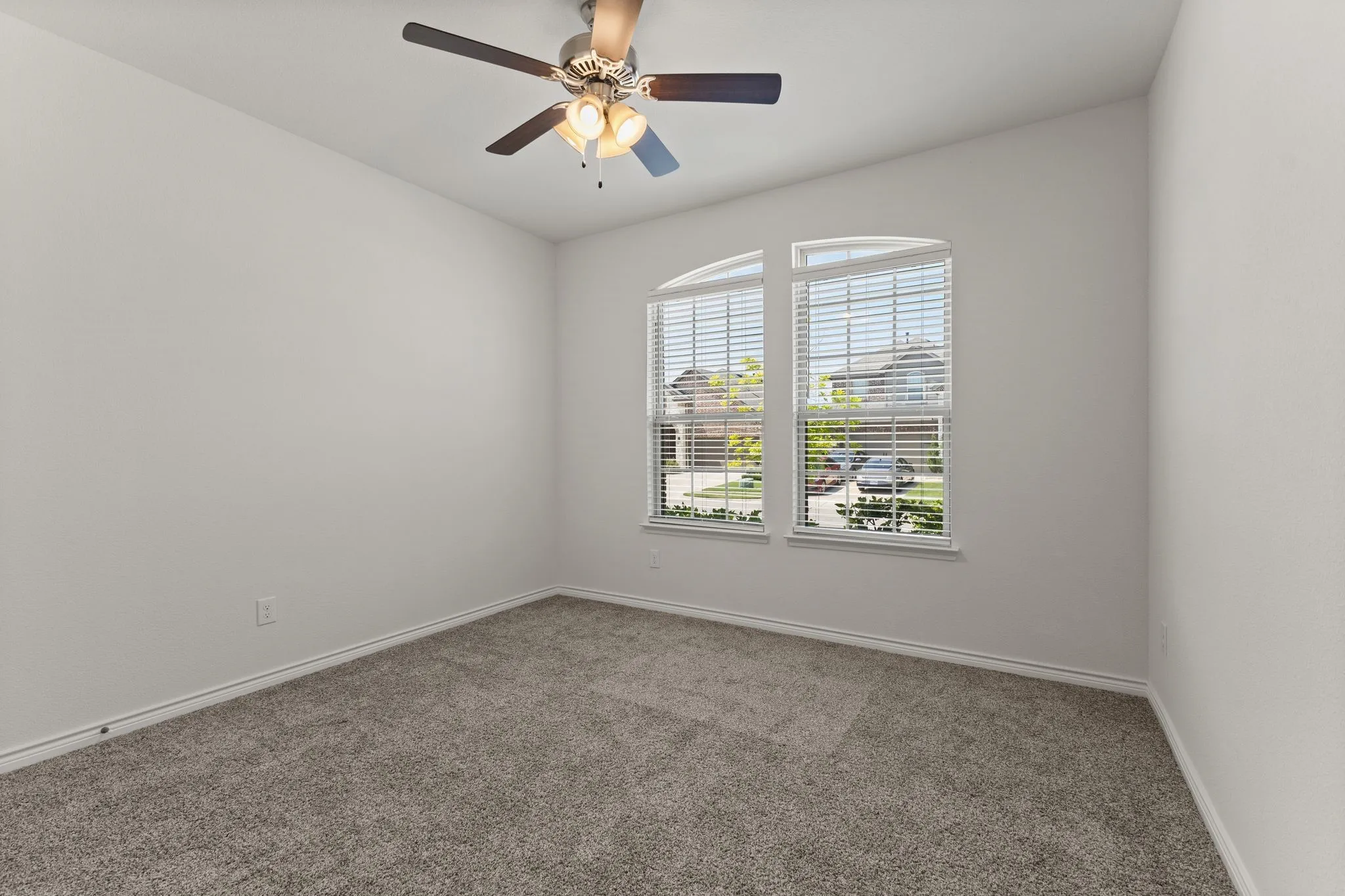 Single Family Residence For Rent in Kaufman County , 2045 Tahoka Lane, Heath, Texas 75126, 4 Bedroom, 2 Bathroom, 2 Garage spaces, 1,830 Sqft, built in 2021, mls#21379853, Real Estate Agent in Heath, Homes For Rent in Kaufman county, Homes For Rent in Heath, Realtor in Heath Texas, Real Estate Brokerage Independent Realty Texas, Luminita Cordes Realtor