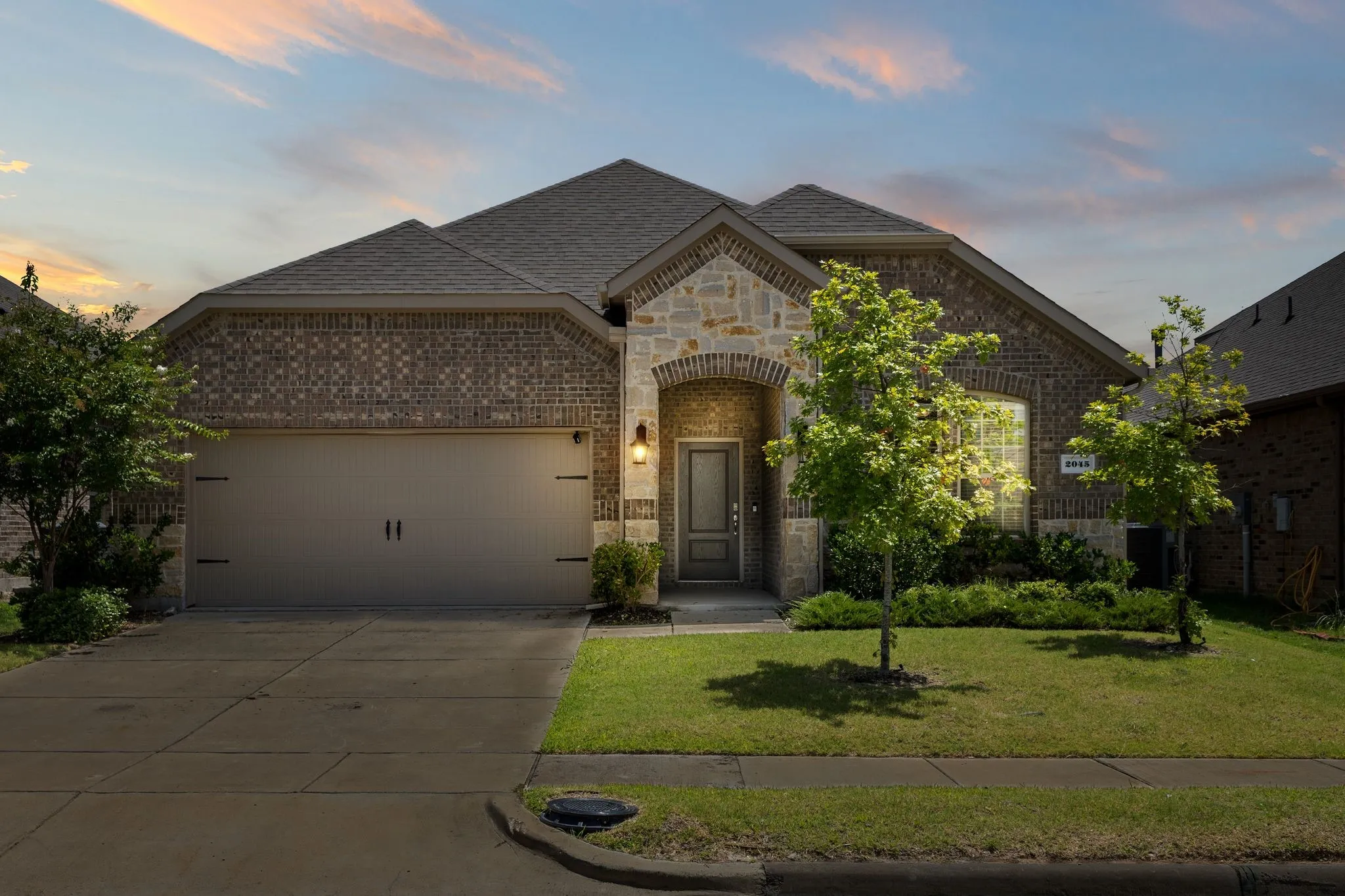 Single Family Residence For Rent in Kaufman County , 2045 Tahoka Lane, Heath, Texas 75126, 4 Bedroom, 2 Bathroom, 2 Garage spaces, 1,830 Sqft, built in 2021, mls#21379853, Real Estate Agent in Heath, Homes For Rent in Kaufman county, Homes For Rent in Heath, Realtor in Heath Texas, Real Estate Brokerage Independent Realty Texas, Luminita Cordes Realtor