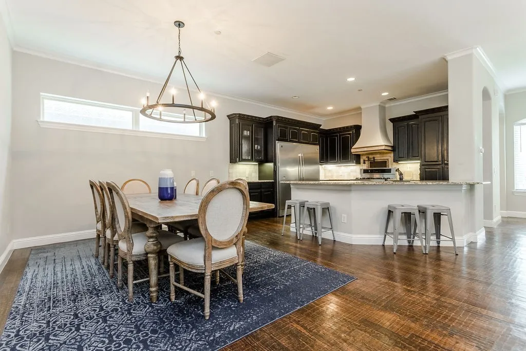 Townhouse For Rent in Dallas County , 3817 Bowser Avenue C, Dallas, Texas 75219, 3 Bedroom, 4 Bathroom, 2 Garage spaces, 2,944 Sqft, built in 2007, mls#21379856, Real Estate Agent in Dallas, Homes For Rent in Dallas county, Homes For Rent in Dallas, Realtor in Dallas Texas, Real Estate Brokerage Independent Realty Texas, Luminita Cordes Realtor