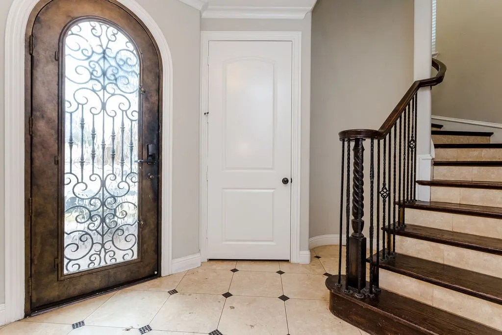 Townhouse For Rent in Dallas County , 3817 Bowser Avenue C, Dallas, Texas 75219, 3 Bedroom, 4 Bathroom, 2 Garage spaces, 2,944 Sqft, built in 2007, mls#21379856, Real Estate Agent in Dallas, Homes For Rent in Dallas county, Homes For Rent in Dallas, Realtor in Dallas Texas, Real Estate Brokerage Independent Realty Texas, Luminita Cordes Realtor