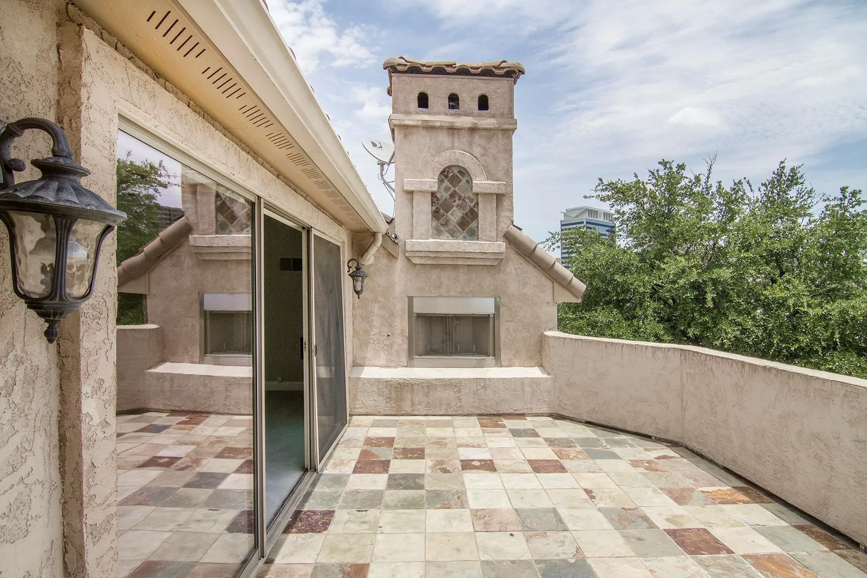 Townhouse For Rent in Dallas County , 3817 Bowser Avenue C, Dallas, Texas 75219, 3 Bedroom, 4 Bathroom, 2 Garage spaces, 2,944 Sqft, built in 2007, mls#21379856, Real Estate Agent in Dallas, Homes For Rent in Dallas county, Homes For Rent in Dallas, Realtor in Dallas Texas, Real Estate Brokerage Independent Realty Texas, Luminita Cordes Realtor