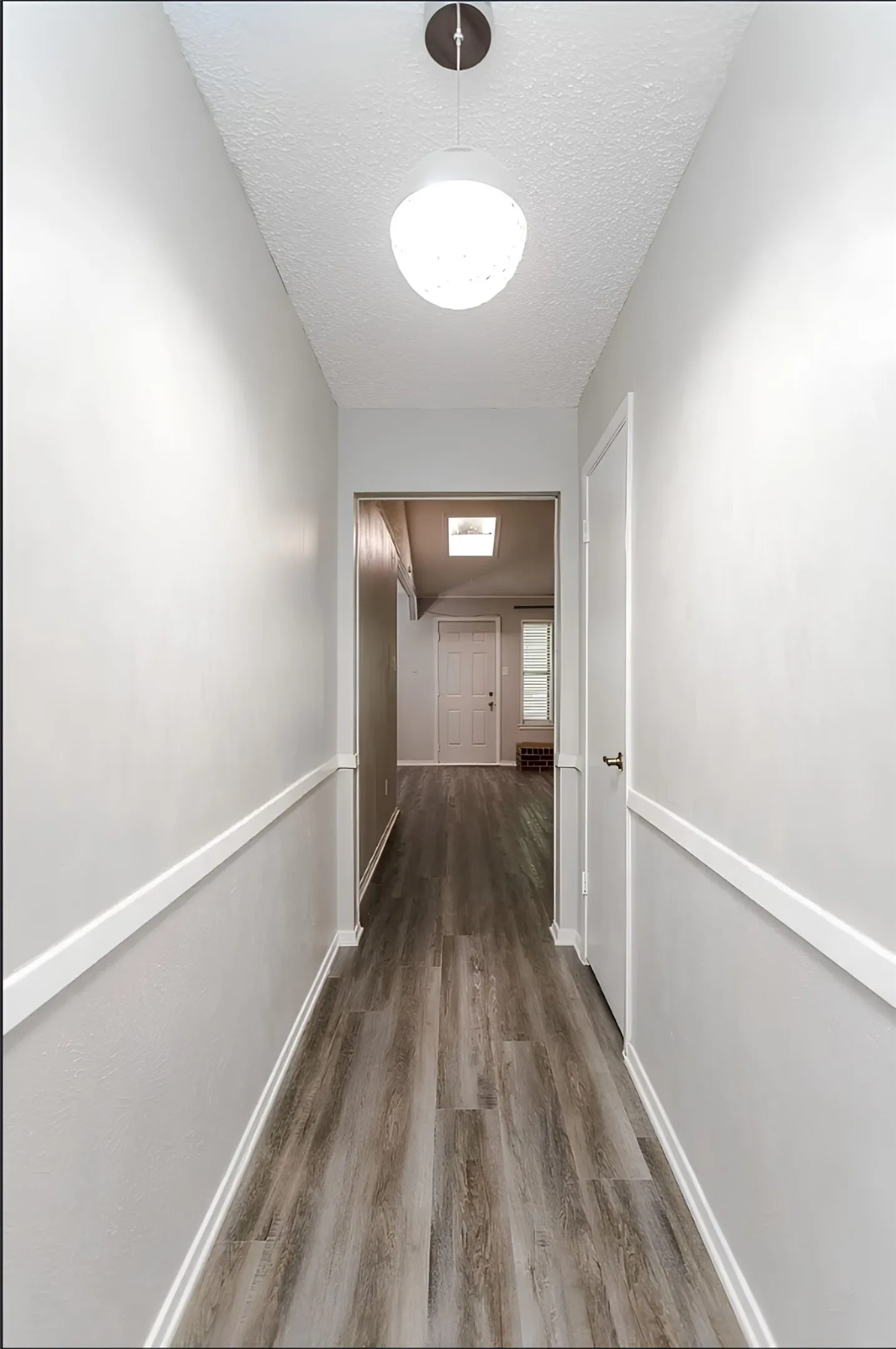 Single Family Residence For Rent in Tarrant County , 2805 Mintwood Place, Arlington, Texas 76016, 3 Bedroom, 2 Bathroom, 2 Garage spaces, 1,328 Sqft, built in 1974, mls#21379861, Real Estate Agent in Arlington, Homes For Rent in Tarrant county, Homes For Rent in Arlington, Realtor in Arlington Texas, Real Estate Brokerage Independent Realty Texas, Luminita Cordes Realtor