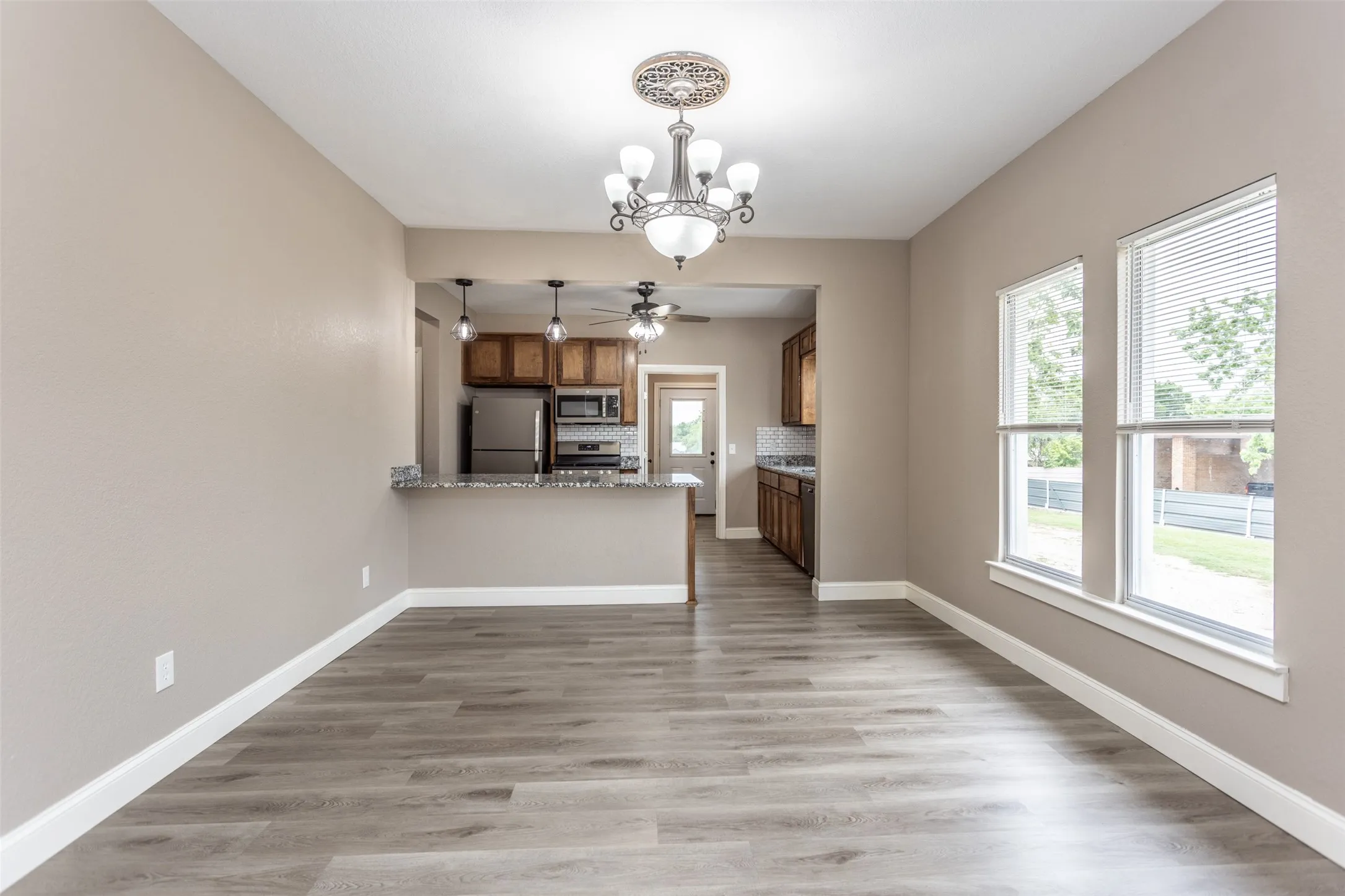 Single Family Residence For Sale in Cooke County , 322&410 E Division Street, Muenster, Texas 76252, 3 Bedroom, 2 Bathroom, Garage spaces, 1,432 Sqft, built in 1917, mls#21379858, Real Estate Agent in Muenster, Homes For Sale in Cooke county, Homes For Sale in Muenster, Realtor in Muenster Texas, Real Estate Brokerage Independent Realty Texas, Luminita Cordes Realtor