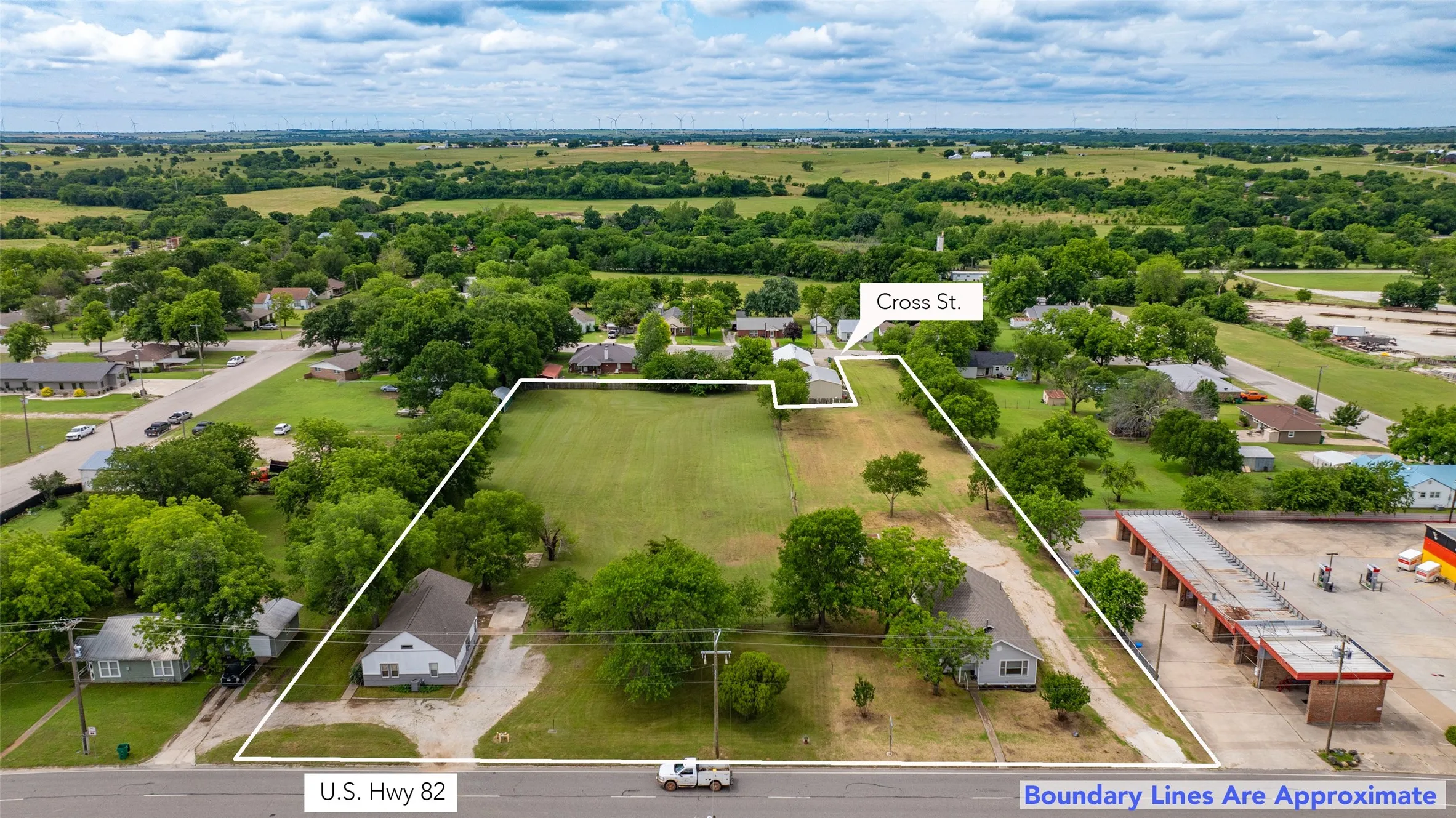 Single Family Residence For Sale in Cooke County , 322&410 E Division Street, Muenster, Texas 76252, 3 Bedroom, 2 Bathroom, Garage spaces, 1,432 Sqft, built in 1917, mls#21379858, Real Estate Agent in Muenster, Homes For Sale in Cooke county, Homes For Sale in Muenster, Realtor in Muenster Texas, Real Estate Brokerage Independent Realty Texas, Luminita Cordes Realtor