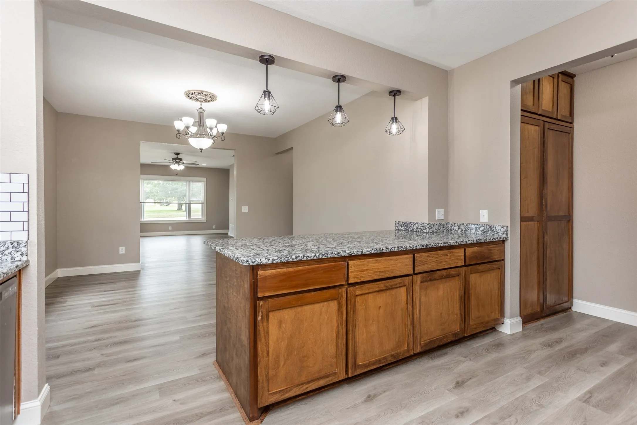 Single Family Residence For Sale in Cooke County , 322&410 E Division Street, Muenster, Texas 76252, 3 Bedroom, 2 Bathroom, Garage spaces, 1,432 Sqft, built in 1917, mls#21379858, Real Estate Agent in Muenster, Homes For Sale in Cooke county, Homes For Sale in Muenster, Realtor in Muenster Texas, Real Estate Brokerage Independent Realty Texas, Luminita Cordes Realtor