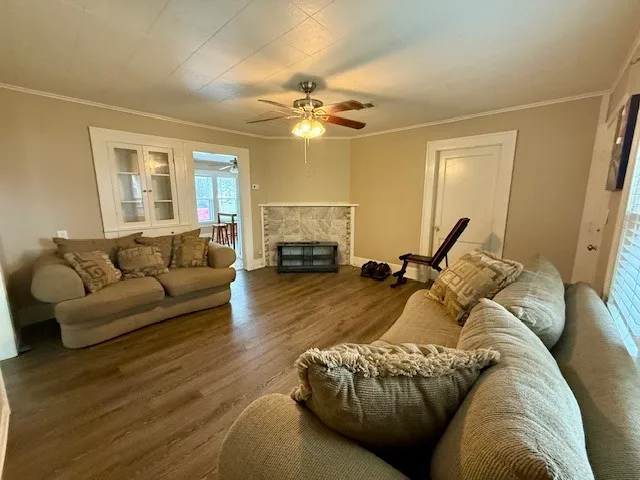 Single Family Residence For Sale in Cooke County , 322&410 E Division Street, Muenster, Texas 76252, 3 Bedroom, 2 Bathroom, Garage spaces, 1,432 Sqft, built in 1917, mls#21379858, Real Estate Agent in Muenster, Homes For Sale in Cooke county, Homes For Sale in Muenster, Realtor in Muenster Texas, Real Estate Brokerage Independent Realty Texas, Luminita Cordes Realtor