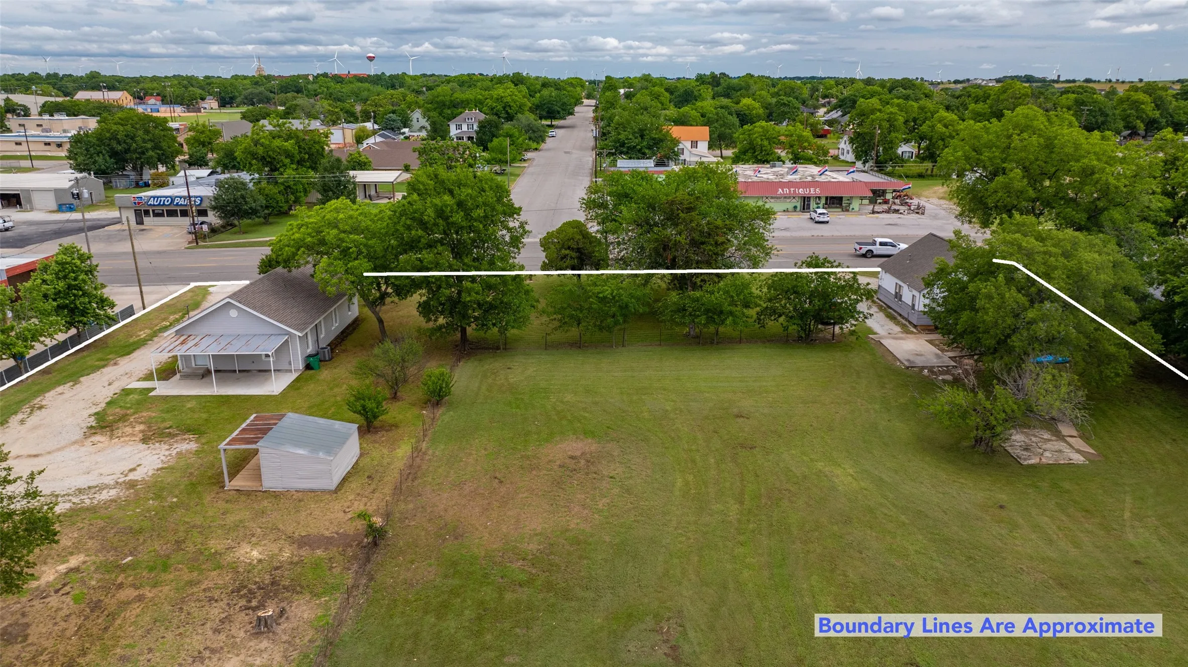 Single Family Residence For Sale in Cooke County , 322&410 E Division Street, Muenster, Texas 76252, 3 Bedroom, 2 Bathroom, Garage spaces, 1,432 Sqft, built in 1917, mls#21379858, Real Estate Agent in Muenster, Homes For Sale in Cooke county, Homes For Sale in Muenster, Realtor in Muenster Texas, Real Estate Brokerage Independent Realty Texas, Luminita Cordes Realtor