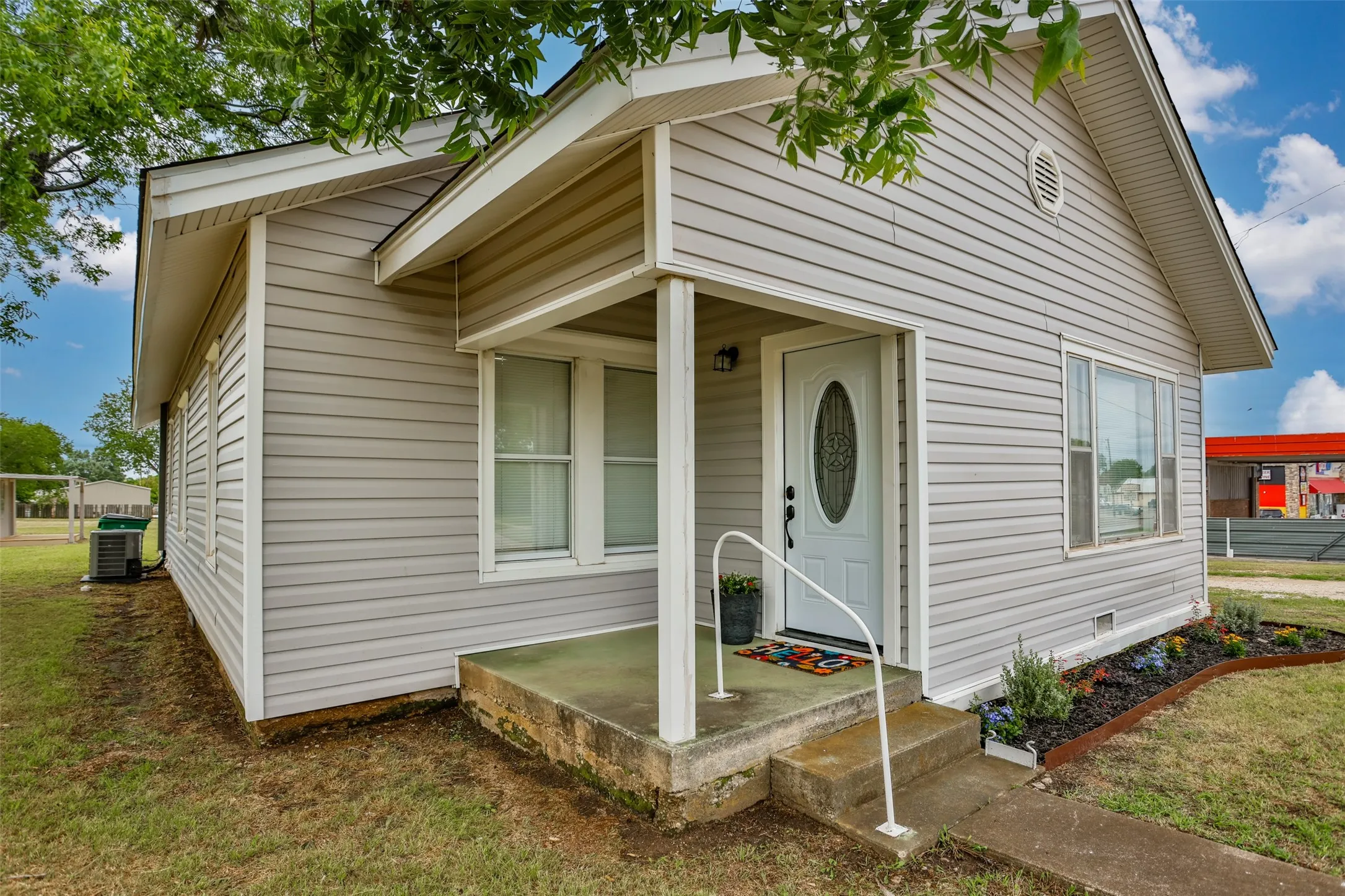 Single Family Residence For Sale in Cooke County , 322&410 E Division Street, Muenster, Texas 76252, 3 Bedroom, 2 Bathroom, Garage spaces, 1,432 Sqft, built in 1917, mls#21379858, Real Estate Agent in Muenster, Homes For Sale in Cooke county, Homes For Sale in Muenster, Realtor in Muenster Texas, Real Estate Brokerage Independent Realty Texas, Luminita Cordes Realtor