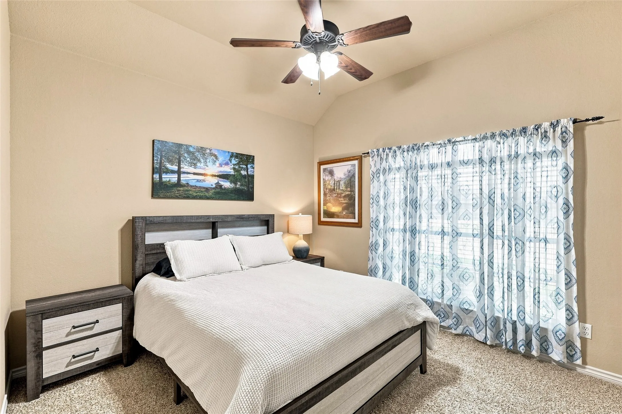Single Family Residence For Sale in Tarrant County , 9600 Cholla Cactus Trail, Fort Worth, Texas 76177, 3 Bedroom, 2 Bathroom, 3 Garage spaces, 2,160 Sqft, built in 2008, mls#21379527, Real Estate Agent in Fort Worth, Homes For Sale in Tarrant county, Homes For Sale in Fort Worth, Realtor in Fort Worth Texas, Real Estate Brokerage Independent Realty Texas, Luminita Cordes Realtor