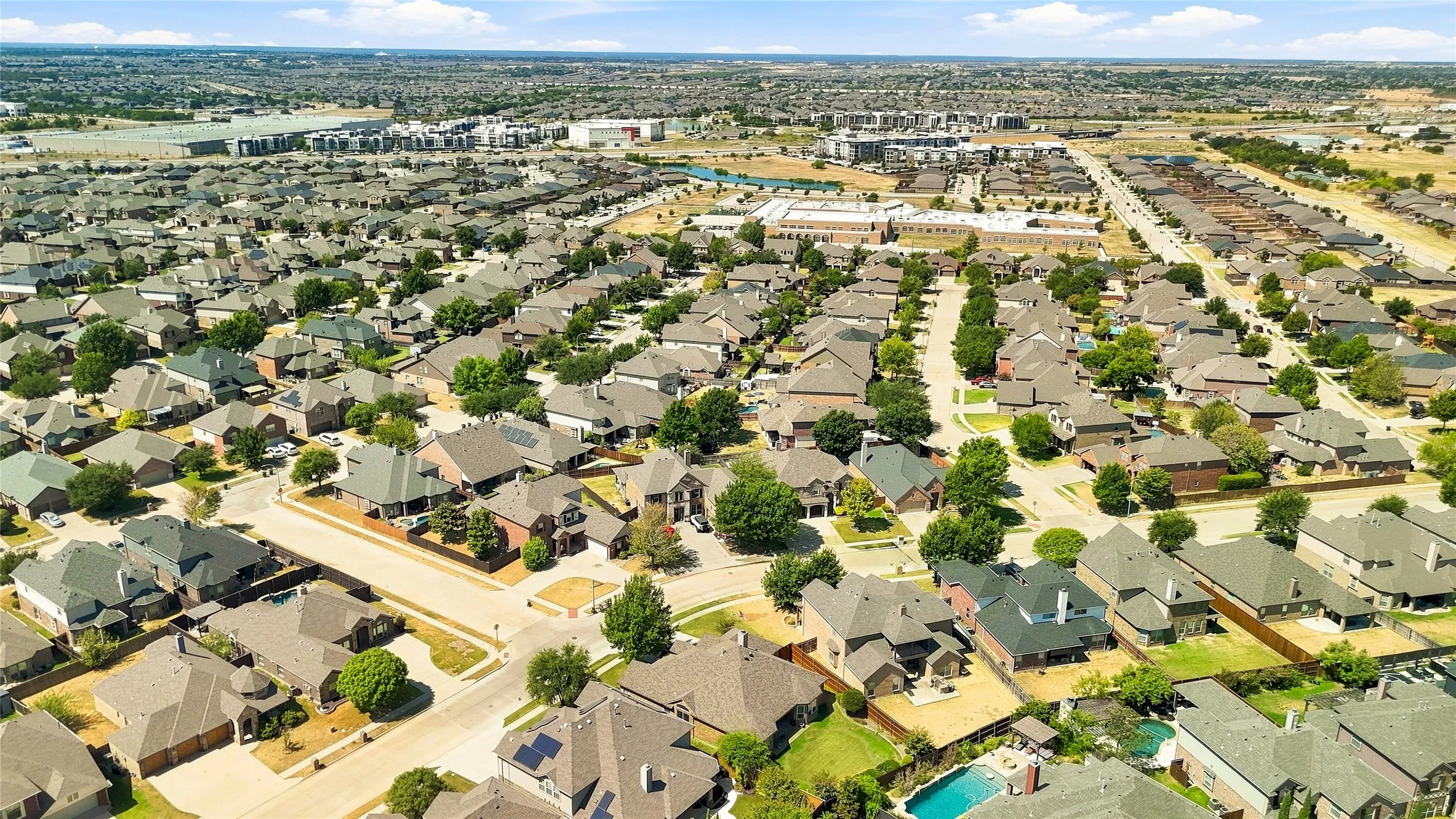 Single Family Residence For Sale in Tarrant County , 9600 Cholla Cactus Trail, Fort Worth, Texas 76177, 3 Bedroom, 2 Bathroom, 3 Garage spaces, 2,160 Sqft, built in 2008, mls#21379527, Real Estate Agent in Fort Worth, Homes For Sale in Tarrant county, Homes For Sale in Fort Worth, Realtor in Fort Worth Texas, Real Estate Brokerage Independent Realty Texas, Luminita Cordes Realtor