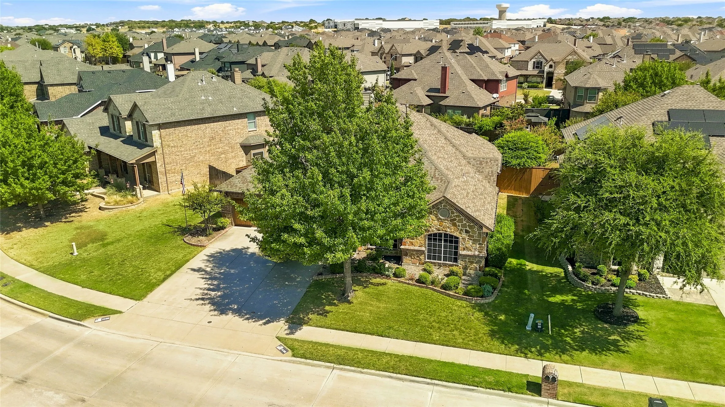 Single Family Residence For Sale in Tarrant County , 9600 Cholla Cactus Trail, Fort Worth, Texas 76177, 3 Bedroom, 2 Bathroom, 3 Garage spaces, 2,160 Sqft, built in 2008, mls#21379527, Real Estate Agent in Fort Worth, Homes For Sale in Tarrant county, Homes For Sale in Fort Worth, Realtor in Fort Worth Texas, Real Estate Brokerage Independent Realty Texas, Luminita Cordes Realtor