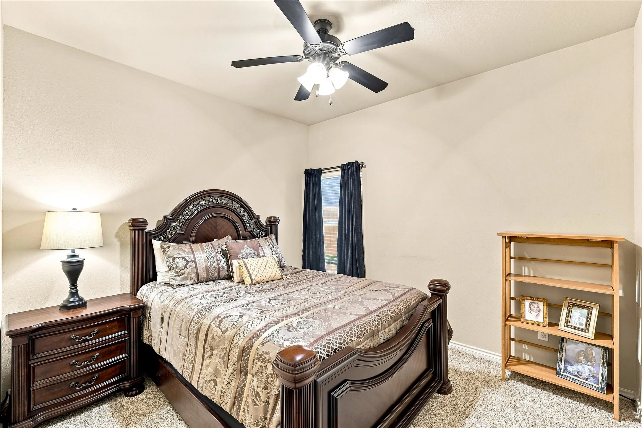 Single Family Residence For Sale in Tarrant County , 9600 Cholla Cactus Trail, Fort Worth, Texas 76177, 3 Bedroom, 2 Bathroom, 3 Garage spaces, 2,160 Sqft, built in 2008, mls#21379527, Real Estate Agent in Fort Worth, Homes For Sale in Tarrant county, Homes For Sale in Fort Worth, Realtor in Fort Worth Texas, Real Estate Brokerage Independent Realty Texas, Luminita Cordes Realtor