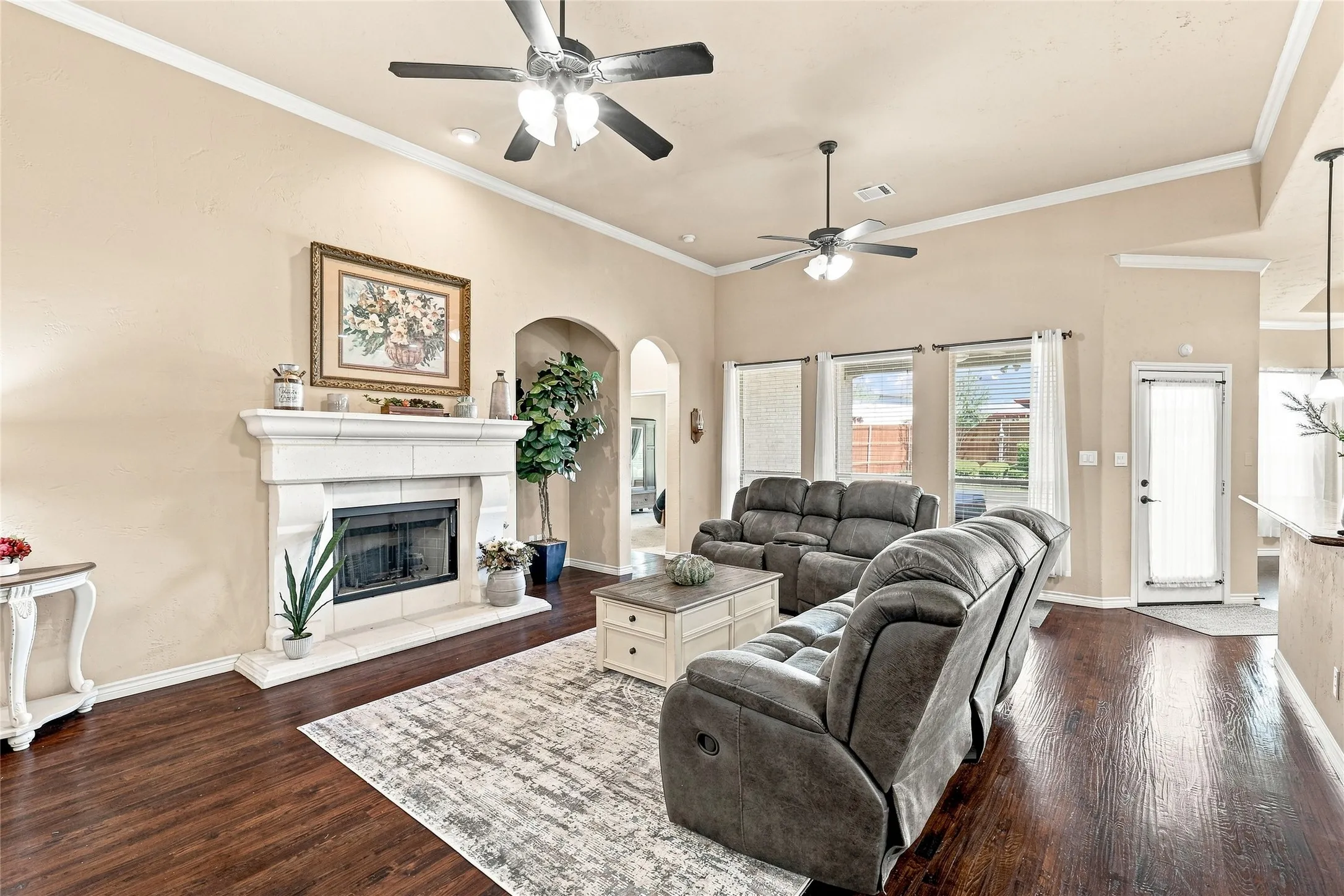 Single Family Residence For Sale in Tarrant County , 9600 Cholla Cactus Trail, Fort Worth, Texas 76177, 3 Bedroom, 2 Bathroom, 3 Garage spaces, 2,160 Sqft, built in 2008, mls#21379527, Real Estate Agent in Fort Worth, Homes For Sale in Tarrant county, Homes For Sale in Fort Worth, Realtor in Fort Worth Texas, Real Estate Brokerage Independent Realty Texas, Luminita Cordes Realtor