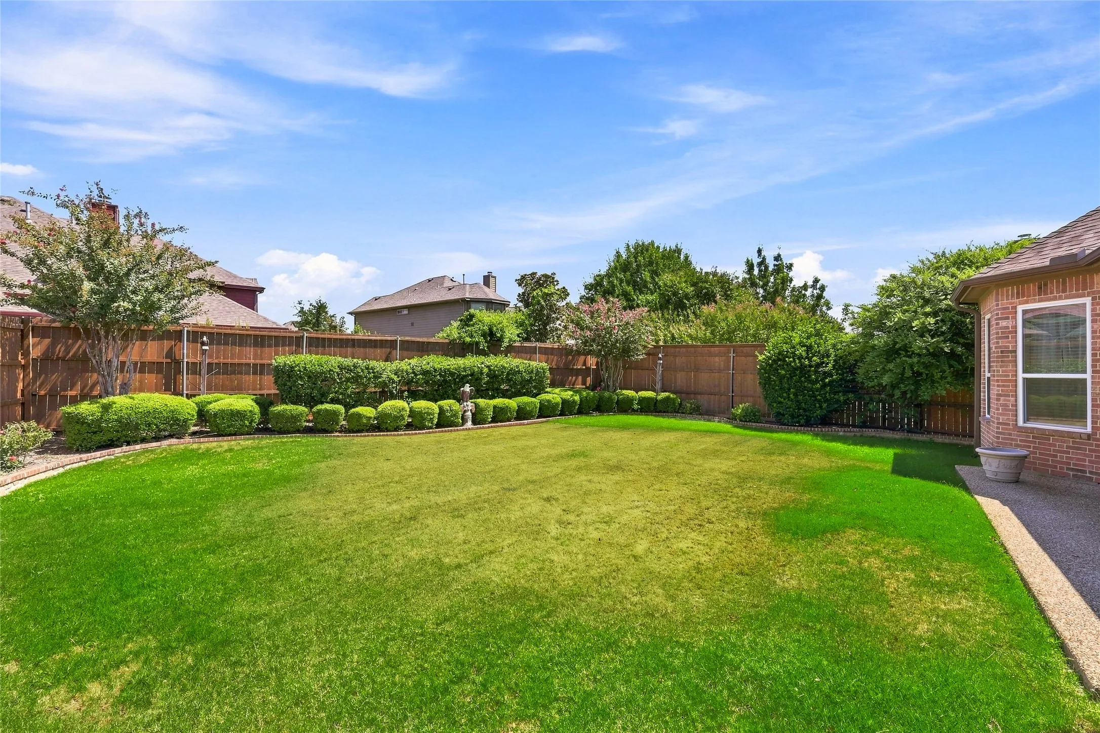 Single Family Residence For Sale in Tarrant County , 9600 Cholla Cactus Trail, Fort Worth, Texas 76177, 3 Bedroom, 2 Bathroom, 3 Garage spaces, 2,160 Sqft, built in 2008, mls#21379527, Real Estate Agent in Fort Worth, Homes For Sale in Tarrant county, Homes For Sale in Fort Worth, Realtor in Fort Worth Texas, Real Estate Brokerage Independent Realty Texas, Luminita Cordes Realtor