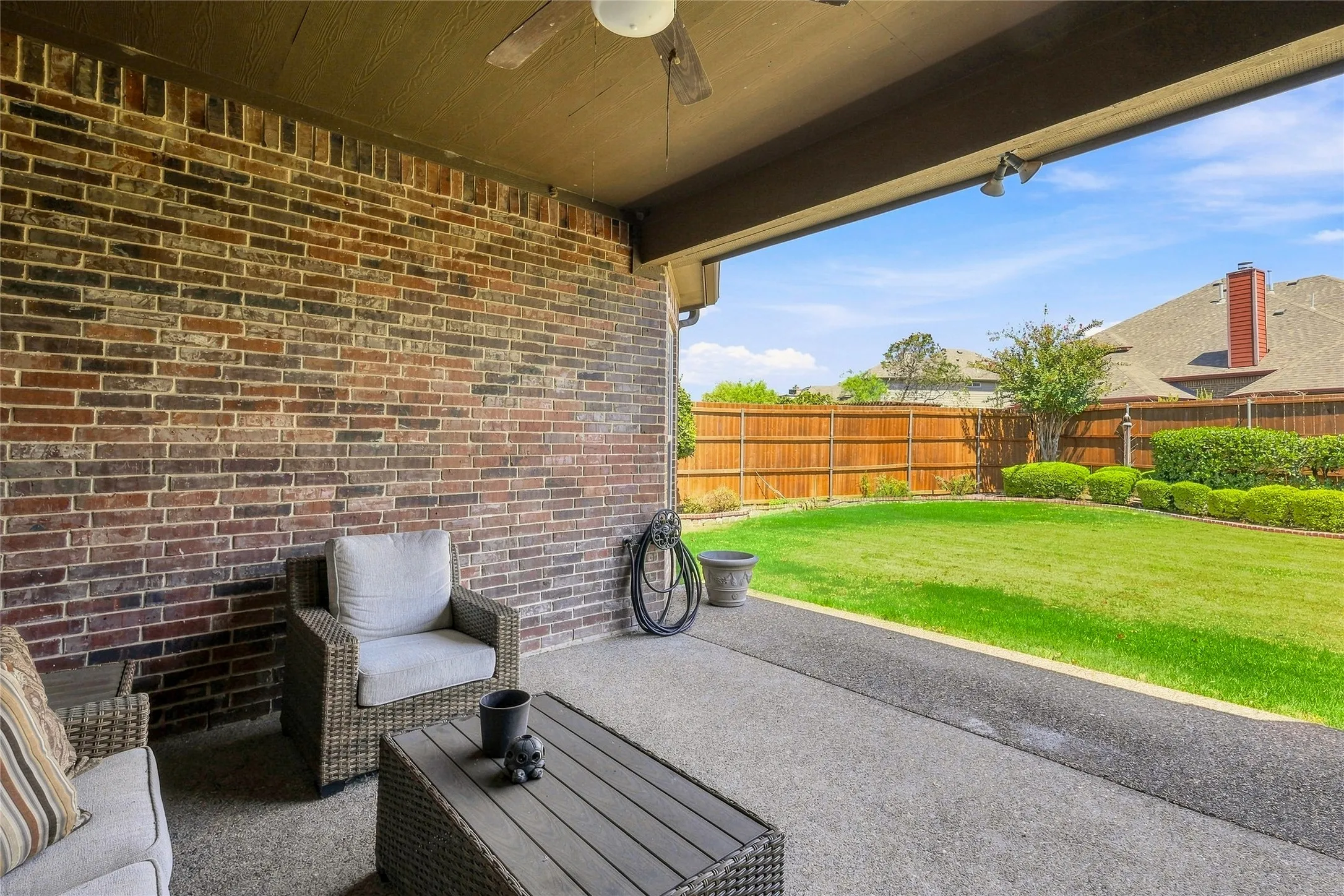 Single Family Residence For Sale in Tarrant County , 9600 Cholla Cactus Trail, Fort Worth, Texas 76177, 3 Bedroom, 2 Bathroom, 3 Garage spaces, 2,160 Sqft, built in 2008, mls#21379527, Real Estate Agent in Fort Worth, Homes For Sale in Tarrant county, Homes For Sale in Fort Worth, Realtor in Fort Worth Texas, Real Estate Brokerage Independent Realty Texas, Luminita Cordes Realtor
