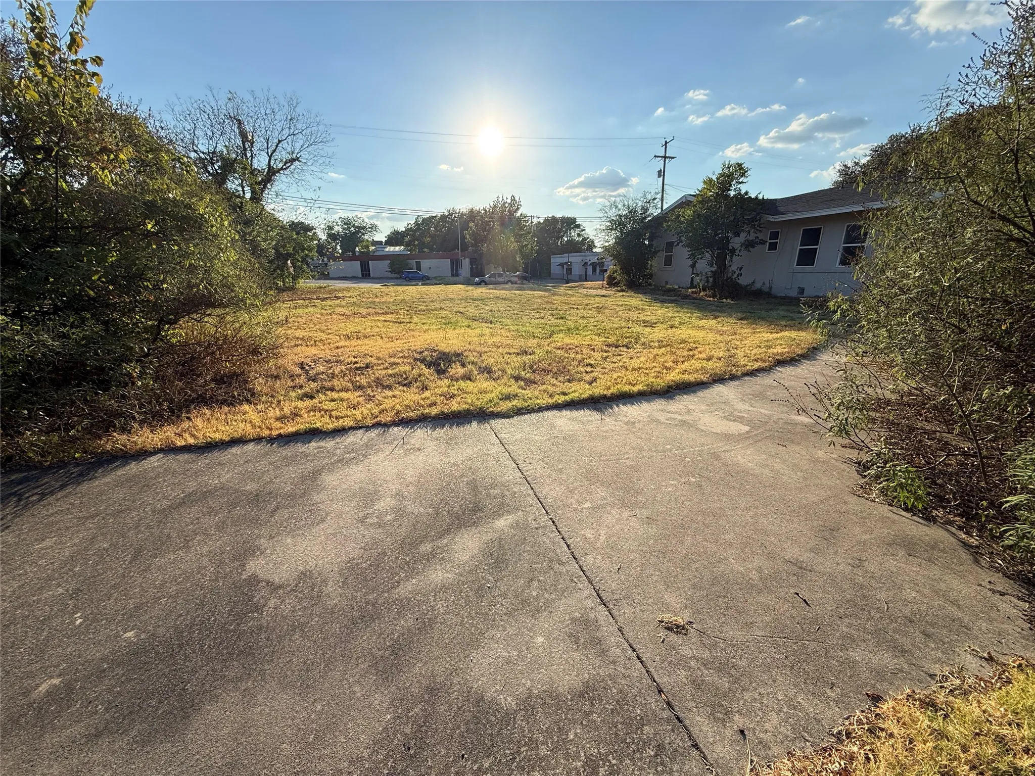 Unimproved Land For Sale in Grayson County , 811 N Travis Street, Sherman, Texas 75090, 0, 0, Garage spaces, 0 Sqft, built in 0, mls#21379376, Real Estate Agent in Sherman, Homes For Sale in Grayson county, Homes For Sale in Sherman, Realtor in Sherman Texas, Real Estate Brokerage Independent Realty Texas, Luminita Cordes Realtor