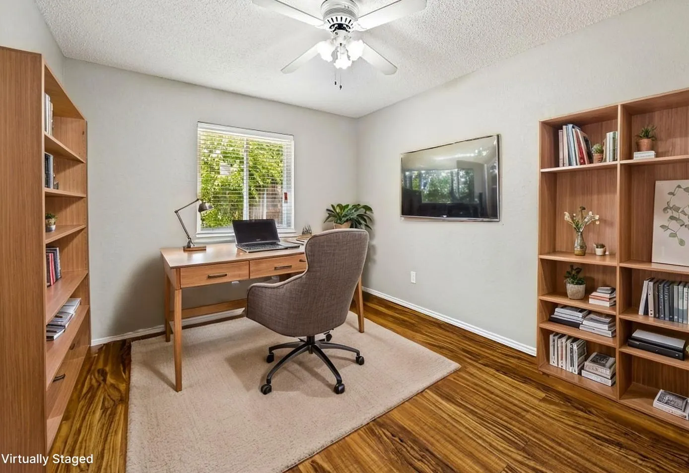 Flex Space - Den, Office - Virtually Staged