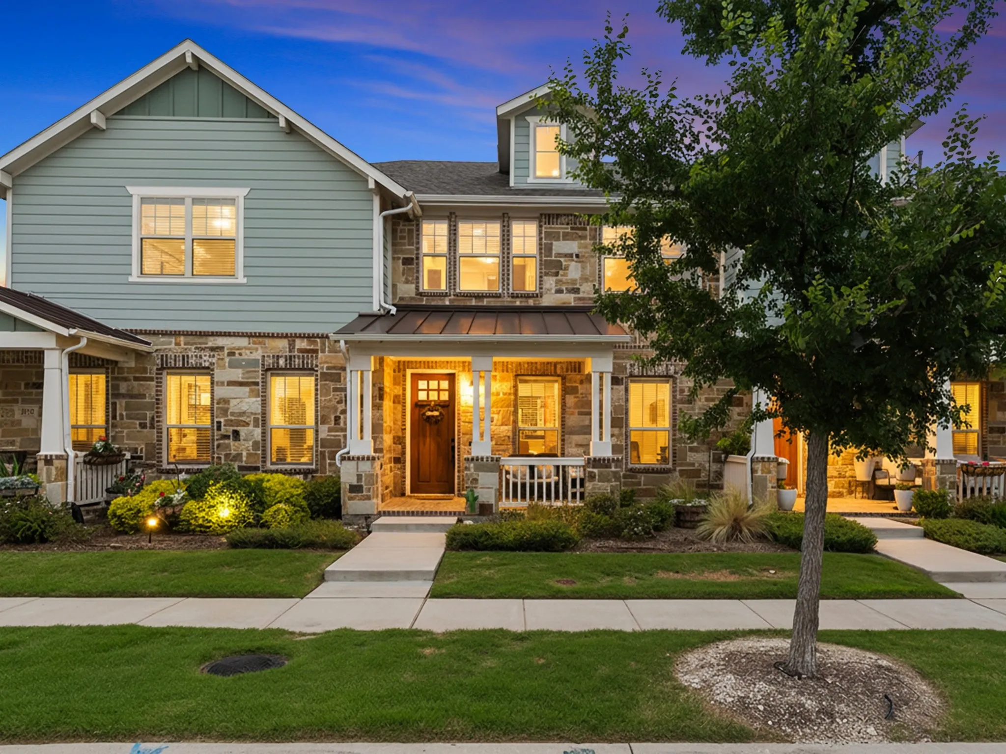 Townhouse For Sale in Dallas County , 2653 Settlers Place, Garland, Texas 75042, 3 Bedroom, 3 Bathroom, 2 Garage spaces, 1,814 Sqft, built in 2022, mls#21379881, Real Estate Agent in Garland, Homes For Sale in Dallas county, Homes For Sale in Garland, Realtor in Garland Texas, Real Estate Brokerage Independent Realty Texas, Luminita Cordes Realtor