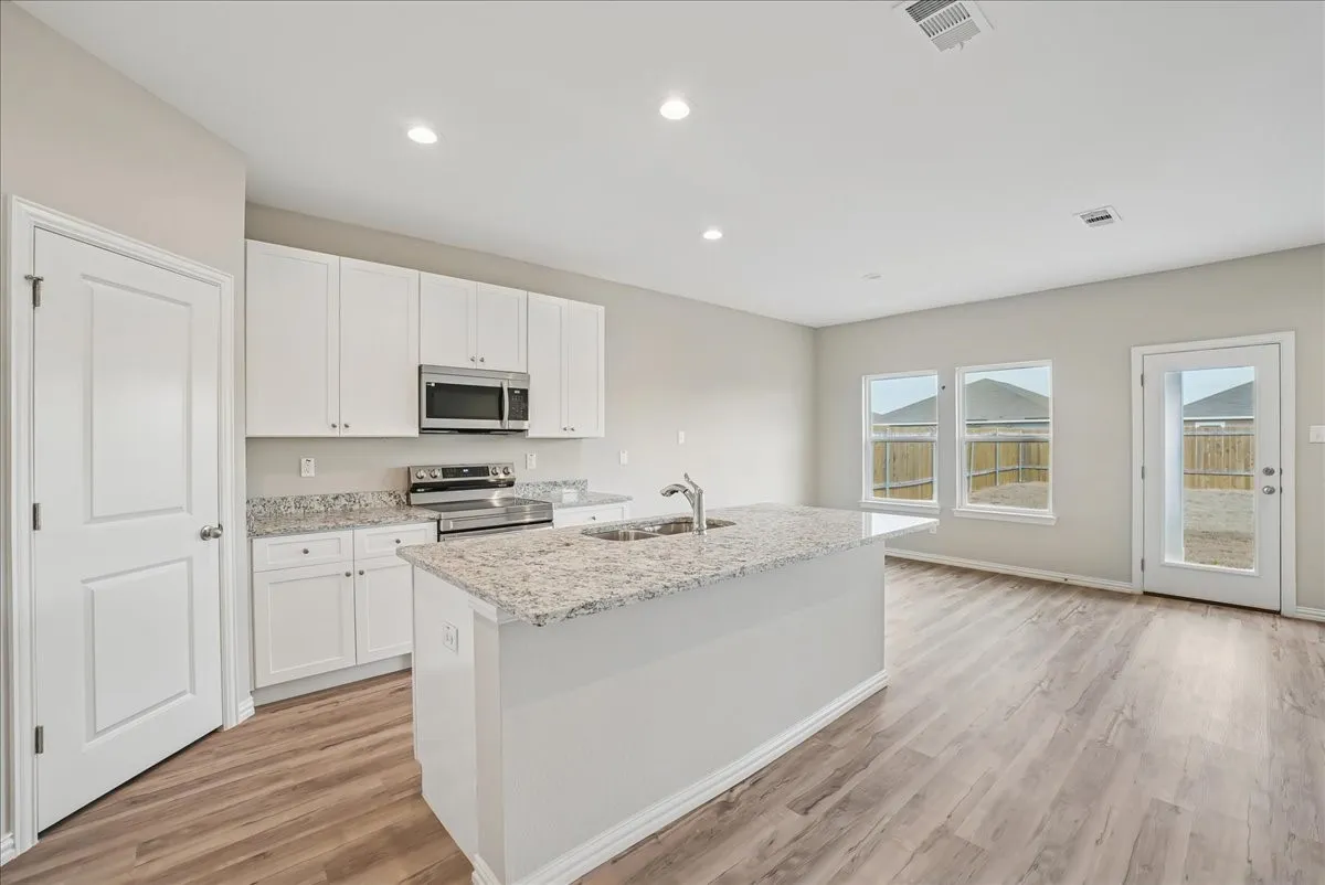 Single Family Residence For Rent in Hunt County , 4804 Delano Street, Greenville, Texas 75401, 4 Bedroom, 3 Bathroom, 2 Garage spaces, 1,864 Sqft, built in 2023, mls#21366869, Real Estate Agent in Greenville, Homes For Rent in Hunt county, Homes For Rent in Greenville, Realtor in Greenville Texas, Real Estate Brokerage Independent Realty Texas, Luminita Cordes Realtor