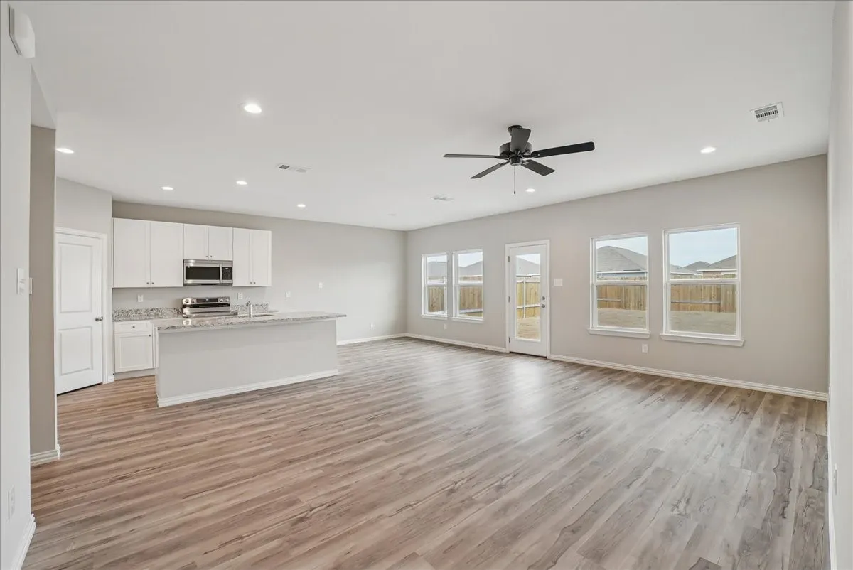 Single Family Residence For Rent in Hunt County , 4804 Delano Street, Greenville, Texas 75401, 4 Bedroom, 3 Bathroom, 2 Garage spaces, 1,864 Sqft, built in 2023, mls#21366869, Real Estate Agent in Greenville, Homes For Rent in Hunt county, Homes For Rent in Greenville, Realtor in Greenville Texas, Real Estate Brokerage Independent Realty Texas, Luminita Cordes Realtor